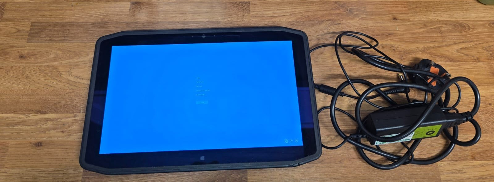 Xslate Xplore iX125R1 R12 rugged tablet WINDOWS 10 PRO