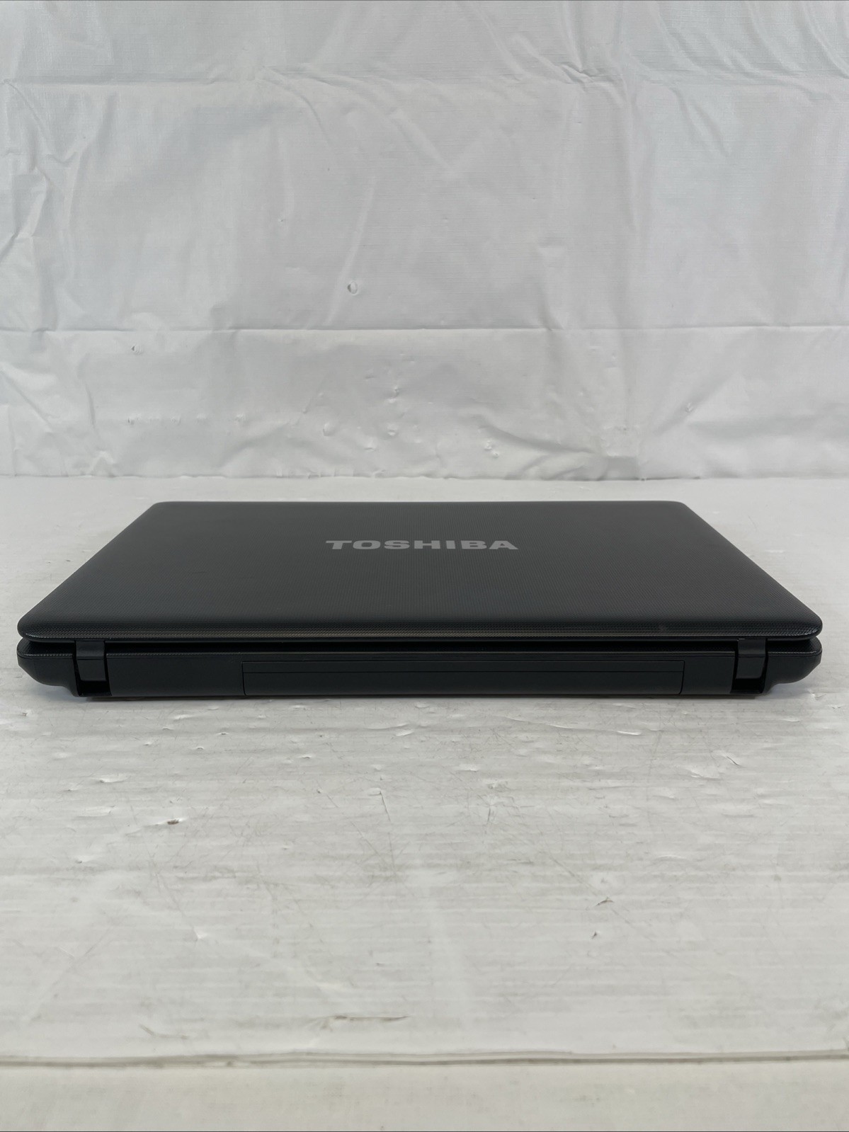 Toshiba Satellite C655D-S50851 Laptop AMD V140 2.3GHz 2GB RAM 320GB HDD WinXP