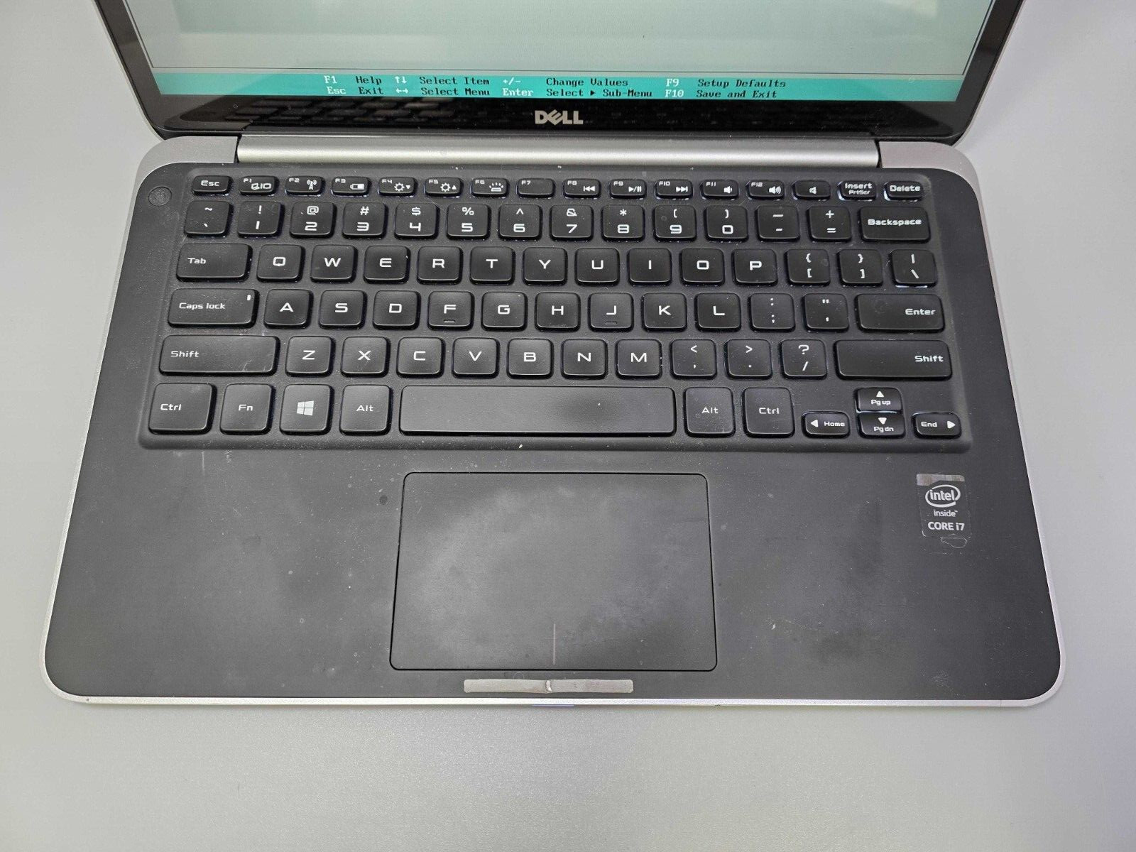 Dell XPS 13 9333 13.3″ Laptop Intel i7-4510U@ 2.0GHz 8GB RAM 256GB SSD, NO OS