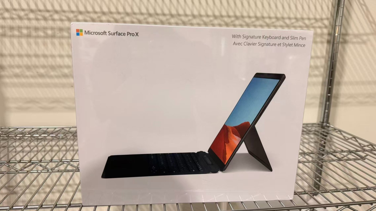 Microsoft Surface Pro X 13″ Touch 256GB SSD, Microsoft SQ1, 3.00 GHz, 8GB,
