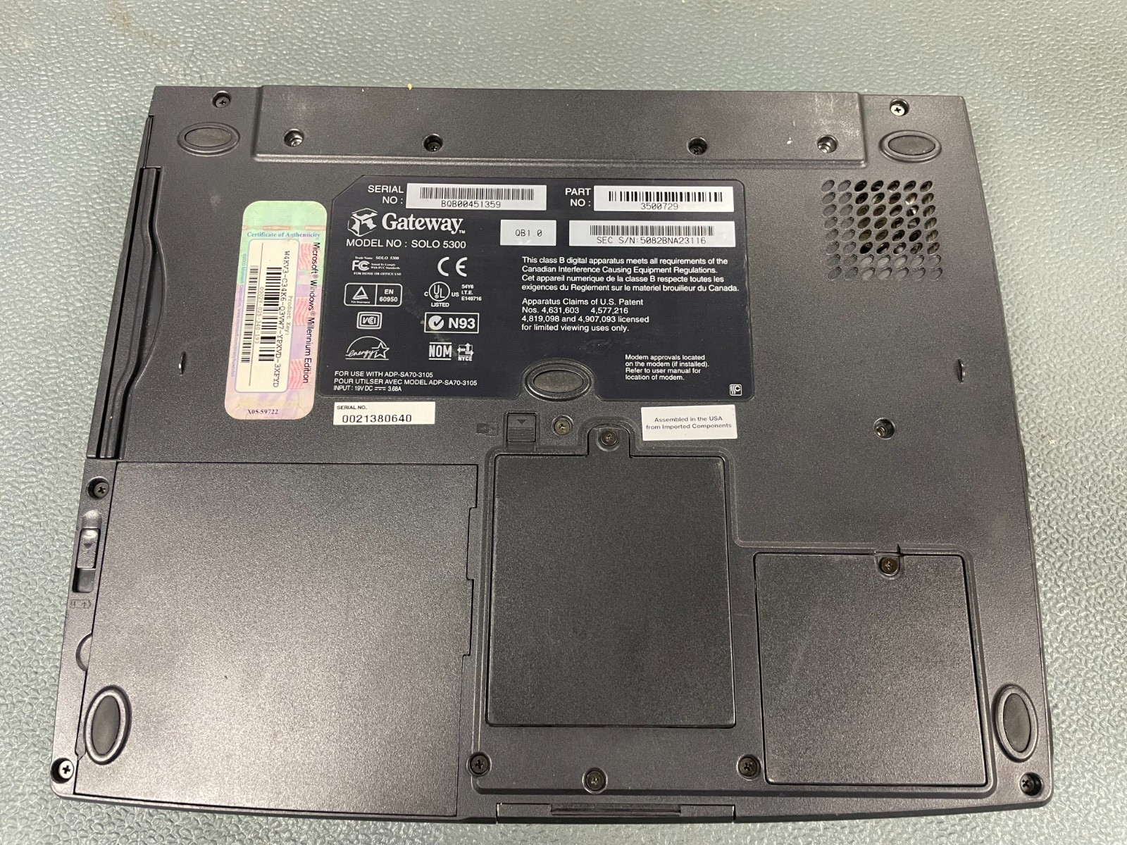 Gateway Solo 5300 | Intel Pentium III@650 | 640kb Ram | 10gb HDD | Win 98