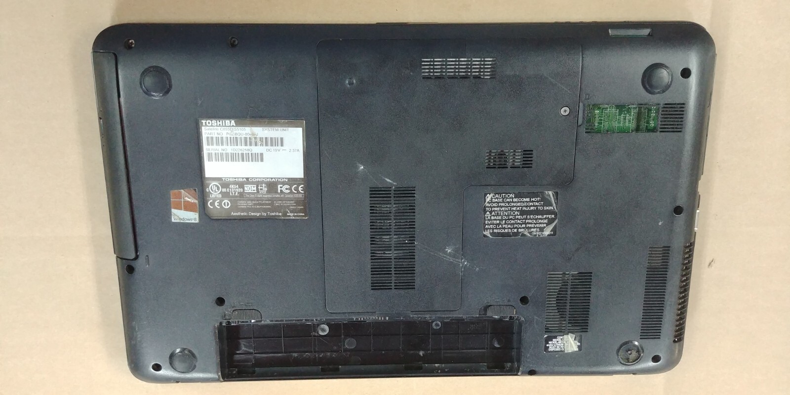 Toshiba c855D-S5105 AMD Vision INCOMPLETE FOR PARTS