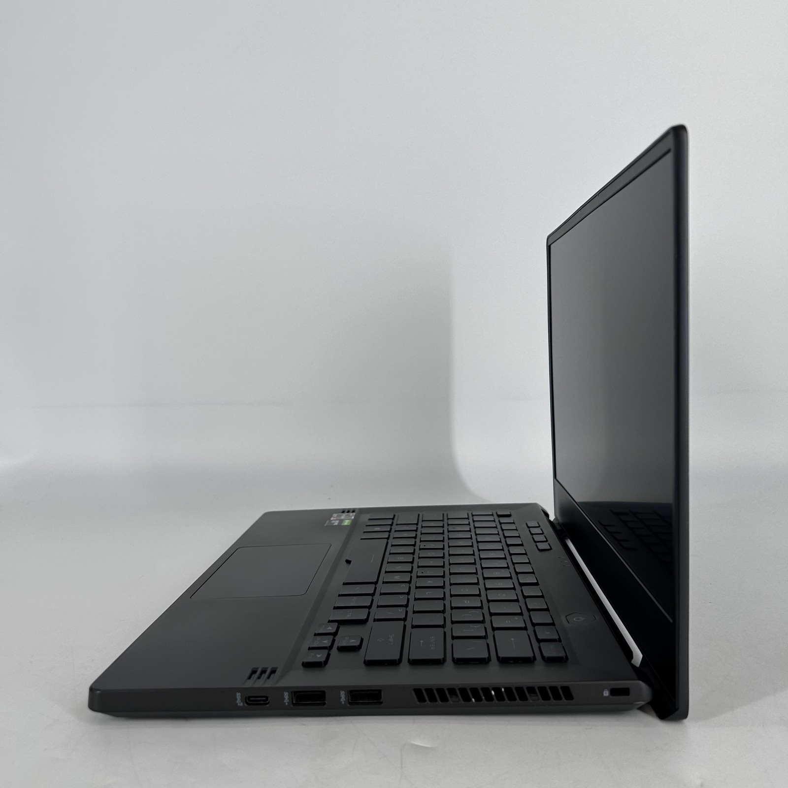 Asus ROG Zephyrus G14 GA401 14 FHD 3.2 GHz Ryzen 7 5800HS 16GB 512GB GTX 1650