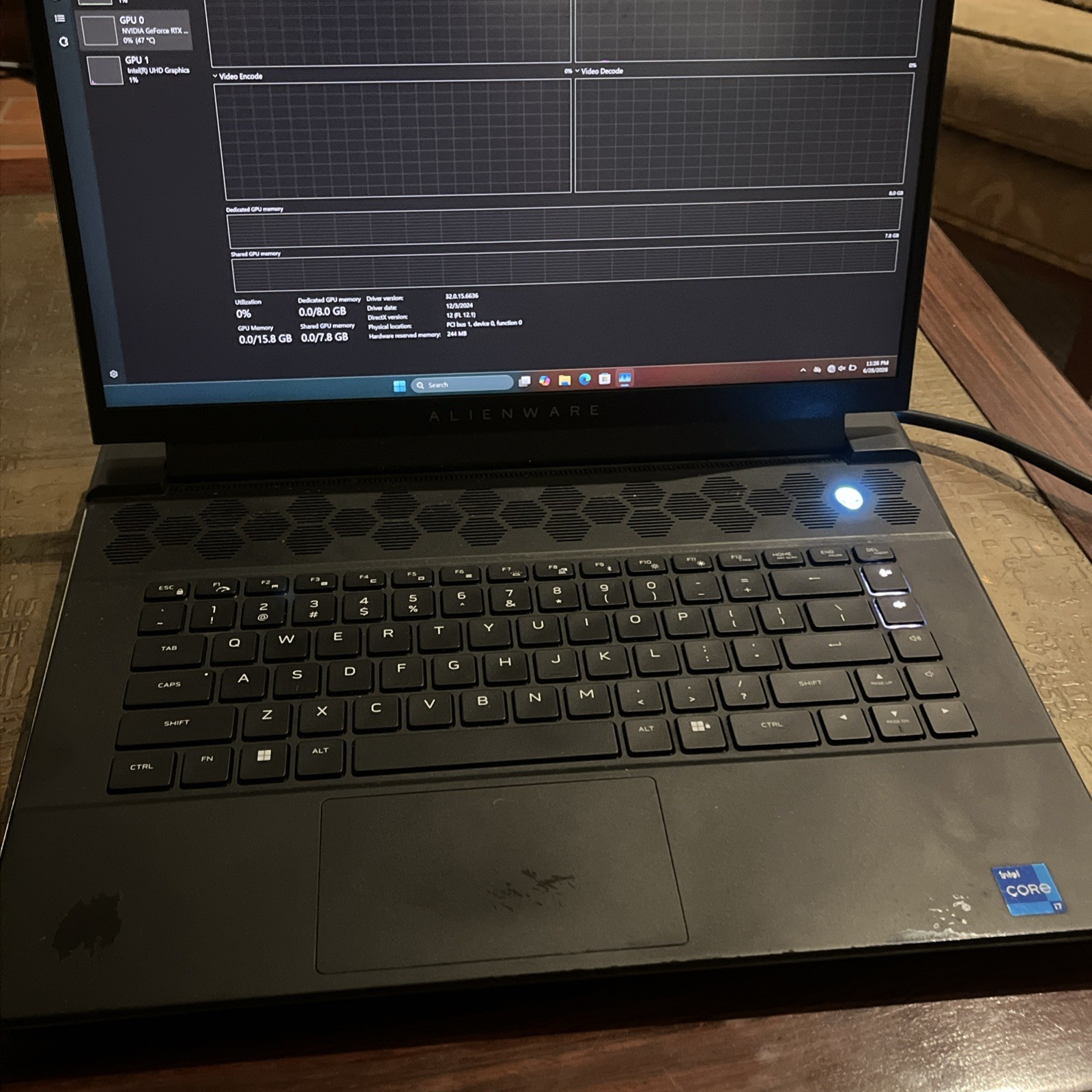 Alienware M16 R1 16″ Intel i7-13700HX 2.1GHz 16GB RAM 1TB SSD RTX 4070