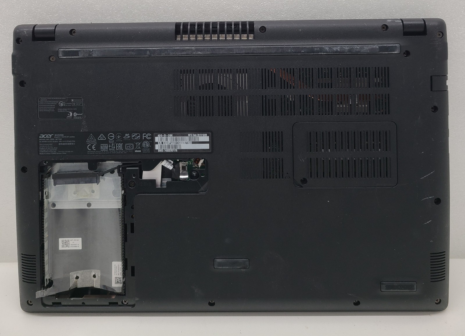 ACER Aspire 3 A315-51-31GK Laptop Intel i3-7100U 8GB Ram NO HD/OS/POWER (FL)