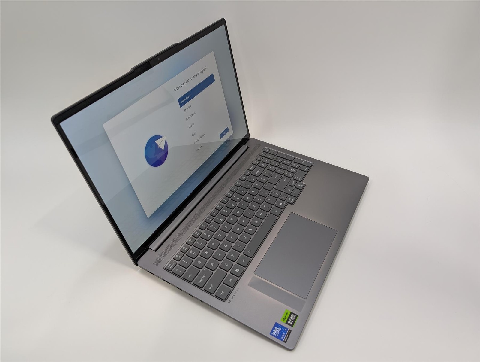 Lenovo IdeaPad Pro 5 16″ Ultra 9 285H 32GB 1TB SSD RTX Luna Grey Used-Very Good