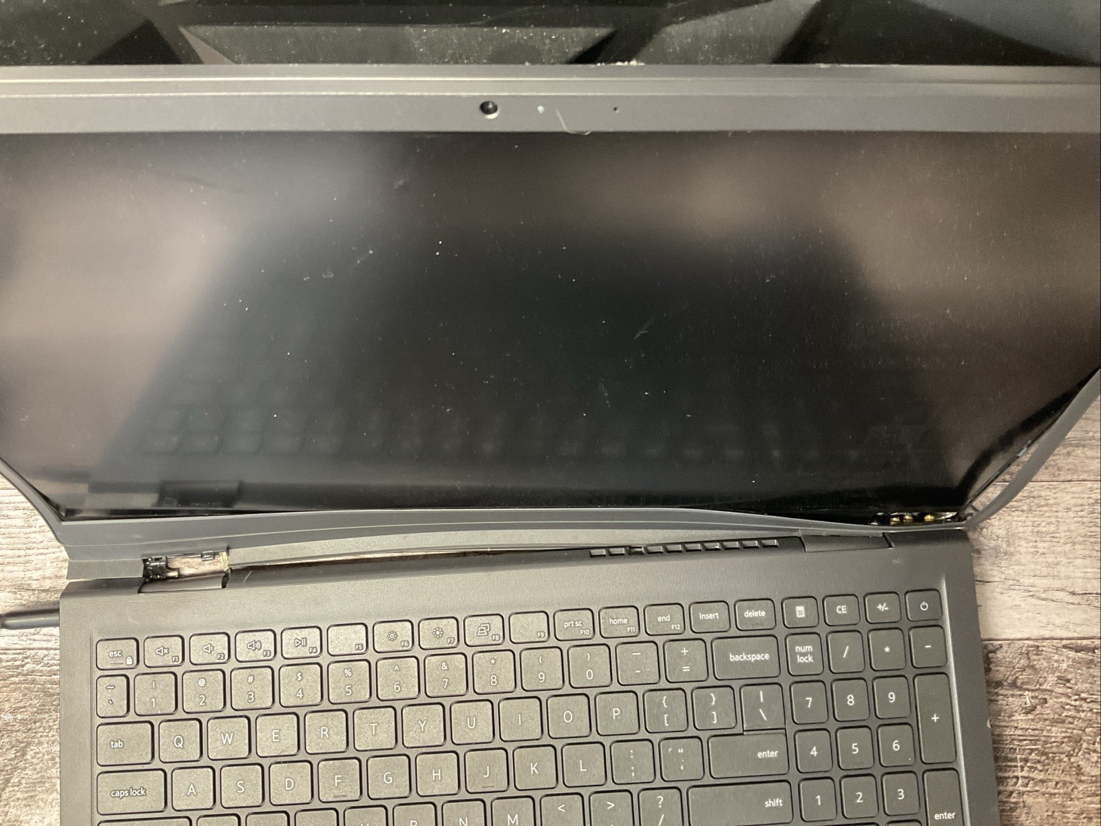 Dell Vostro 15 3510 / Intel Core i5 11th Gen / BIOS Unlocked / Parts Repair / O5
