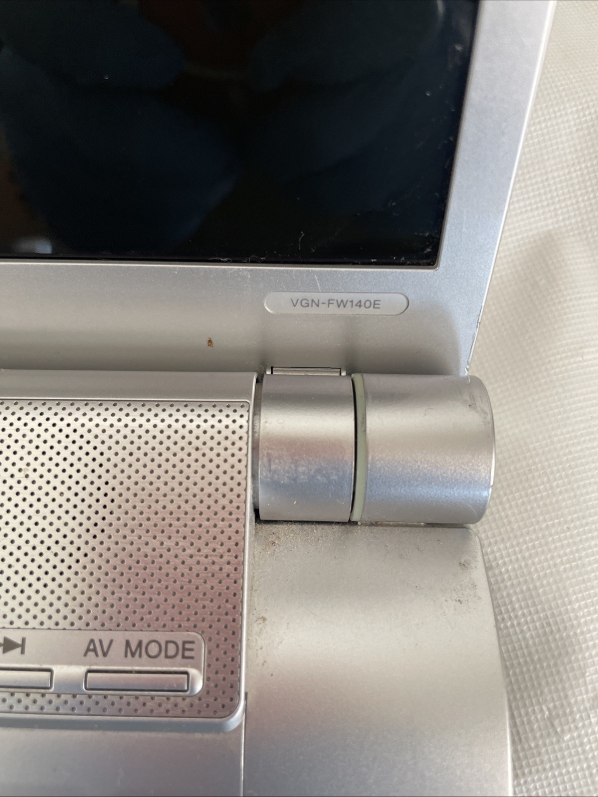 Sony VAIO VGN-FW140E Laptop | Intel Core 2 Duo 2.26 GHz | 4 GB RAM | No HDD | BB