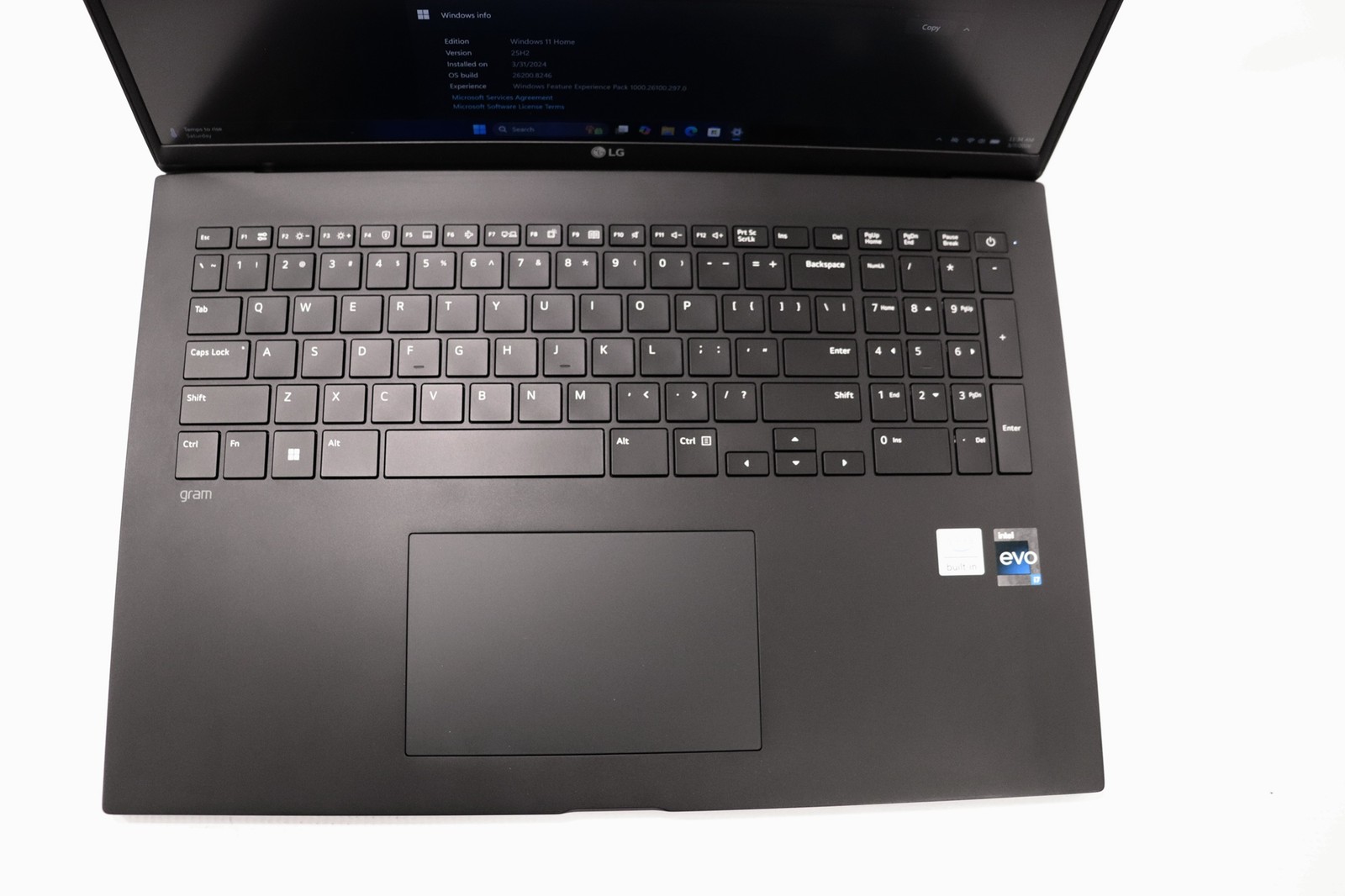 LG Gram 17Z90Q-K.AAB8U1 17″ Intel Core i7-1260P 16GB 1TB NVMe Win 11 Home