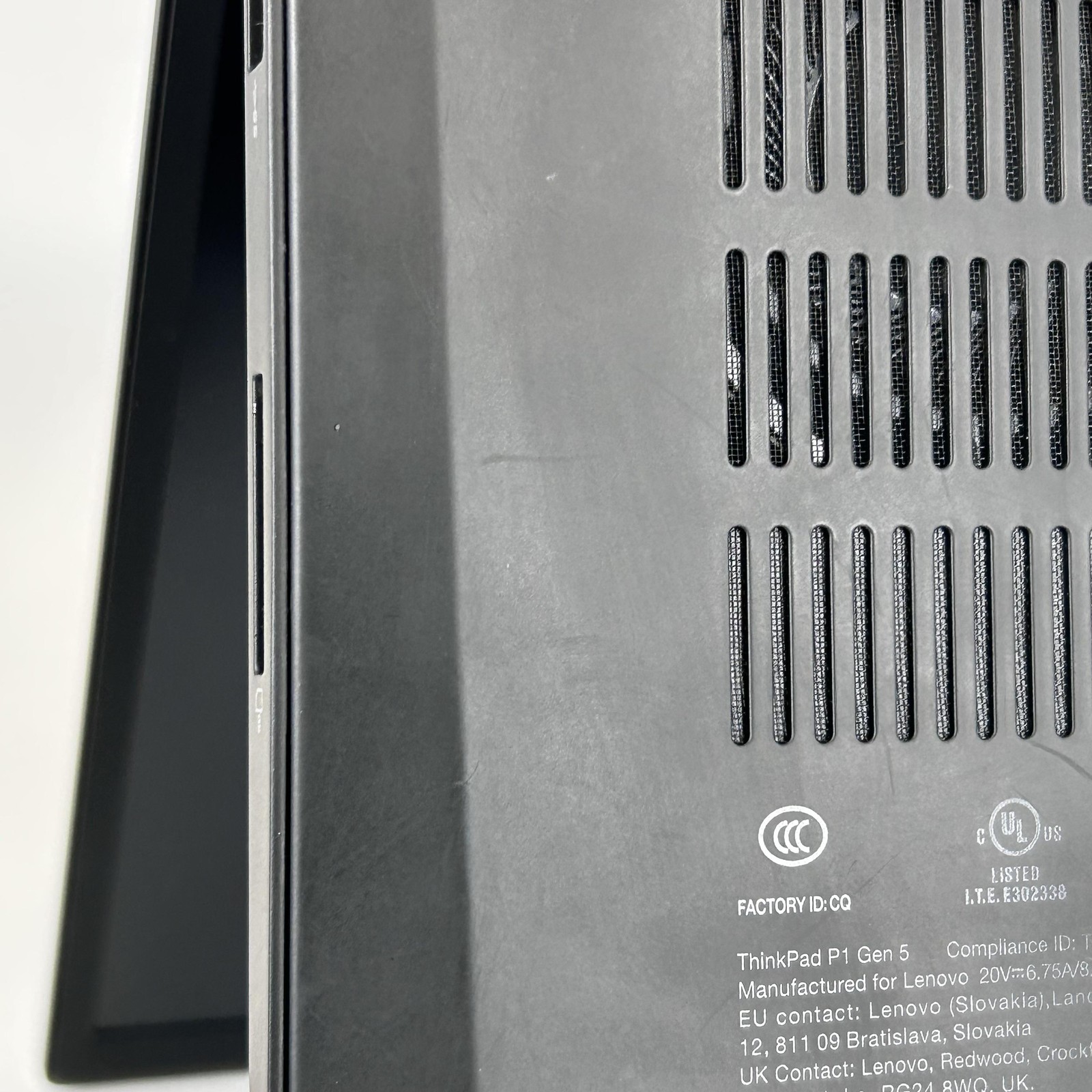 Lenovo ThinkPad P1 Gen 5 16 FHD+ 2.3 GHz i7-12700H 64GB 1TB SSD RTX A1000