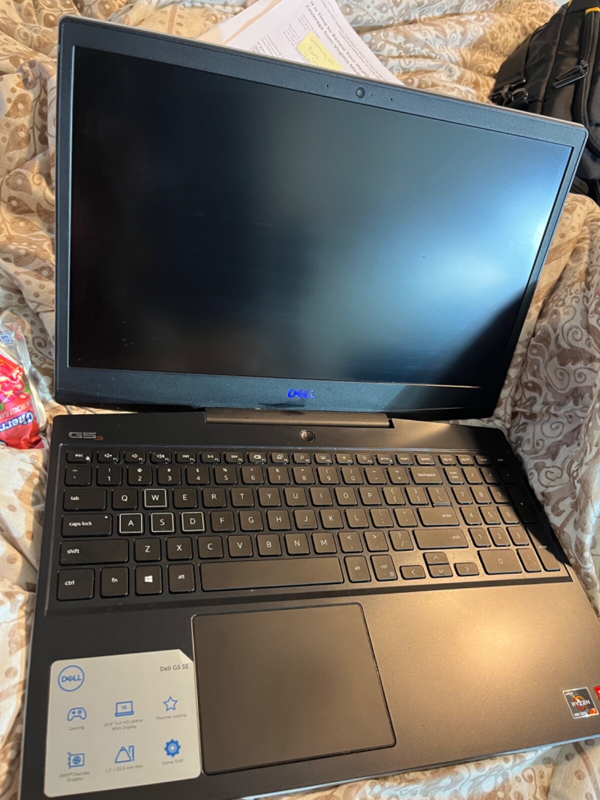 Dell g5 gaming pc. Silver with light up keyboard 