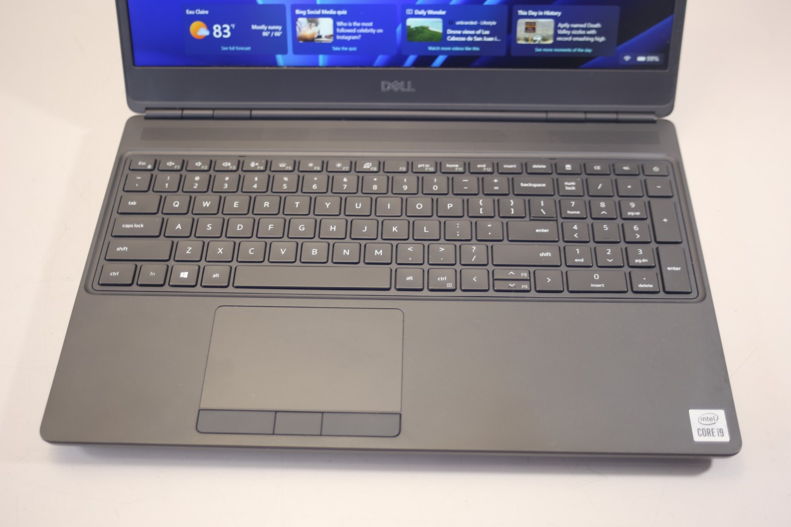Dell Precision 7550 15.6″ FHD i9-10885H 16GB 256GB SSD nVIDIA T2000 Win11 Pro