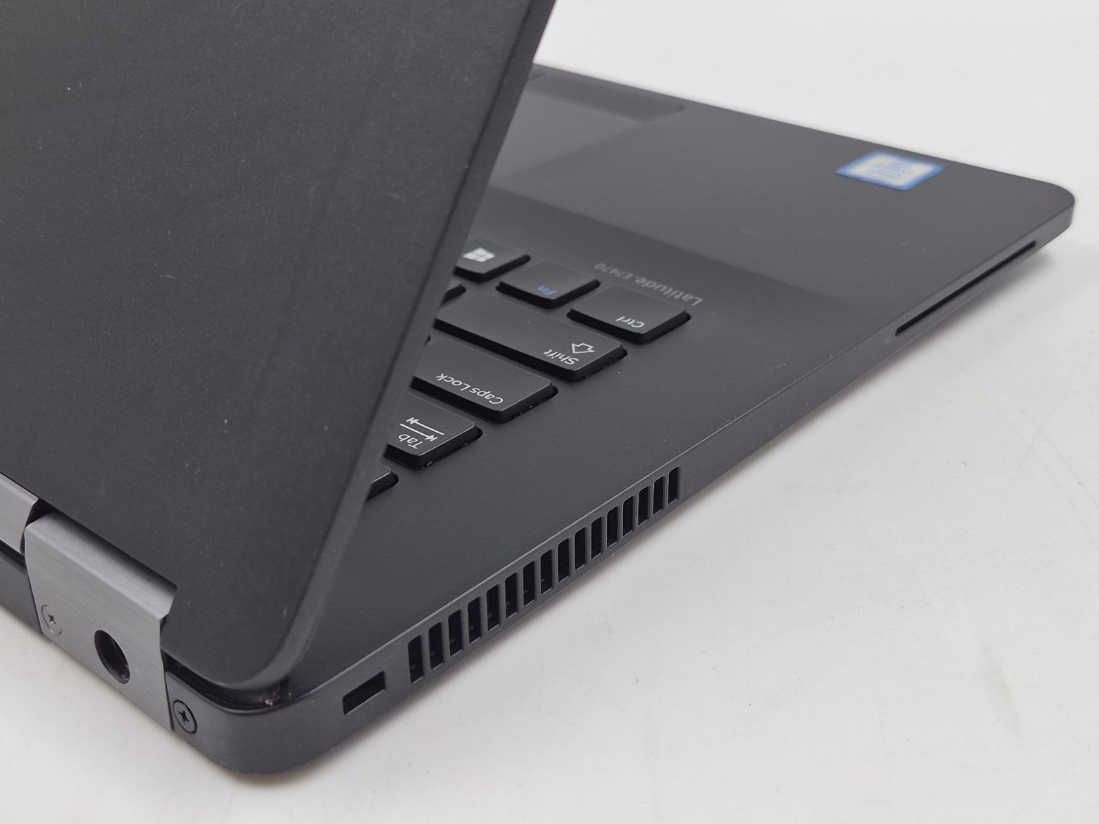 Dell Latitude E7470 i7-6600U 2.60GHz – For Parts Only – Broken display