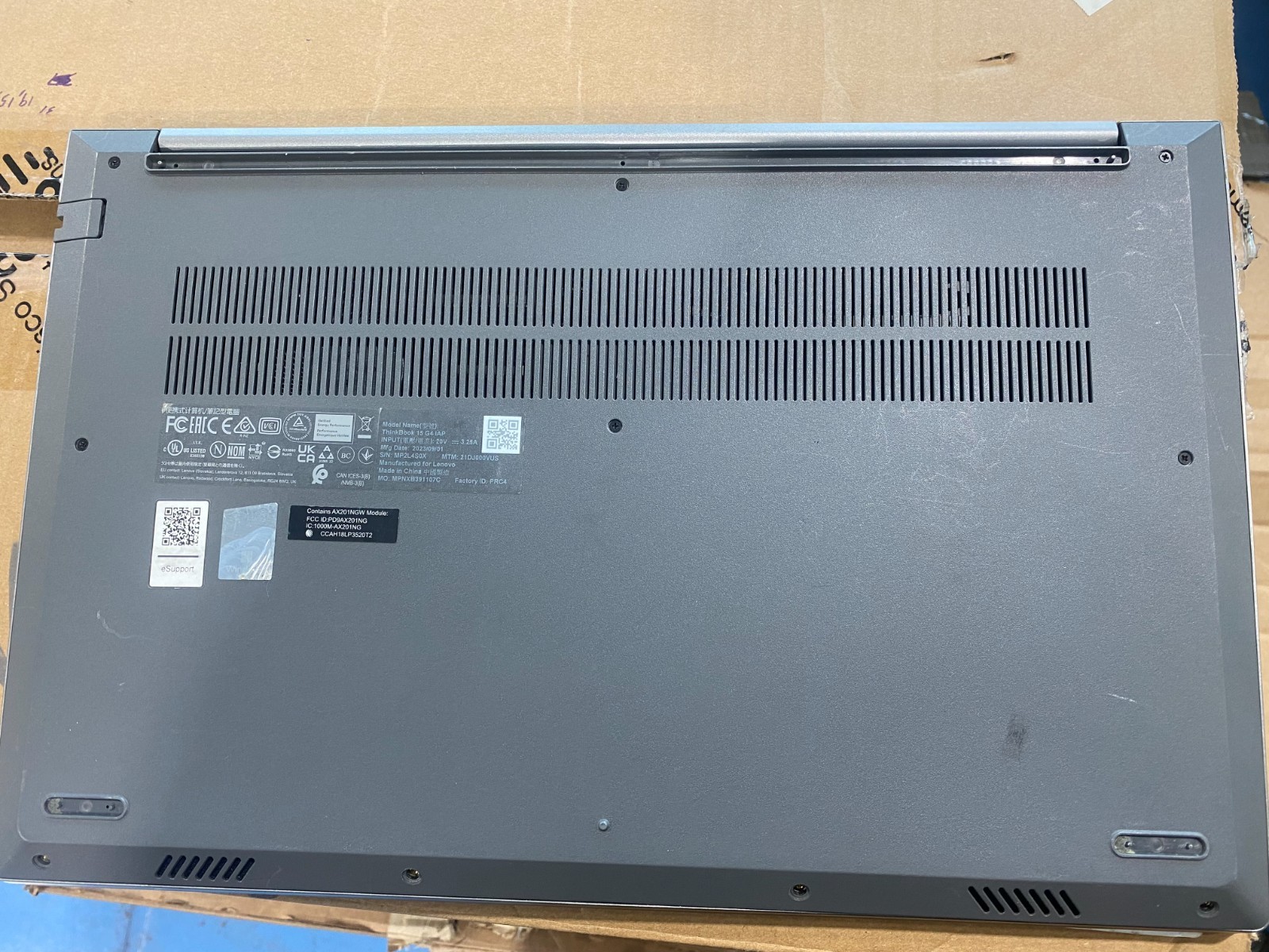Broken screen Lenovo ThinkBook 15 G4 IAP 14″ i7-1165g7 8GB RAM NO CHARGER INCLUD