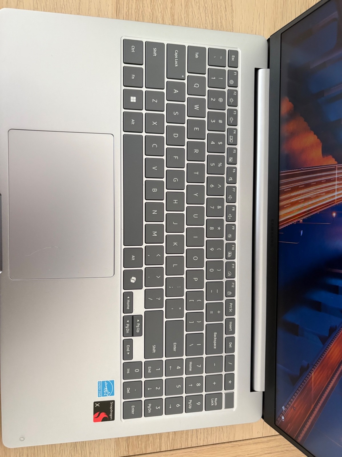 SAMSUNG 15.6″ Galaxy Book4 Edge Laptop NP750XQB-KA2US FHD LCD 16GB