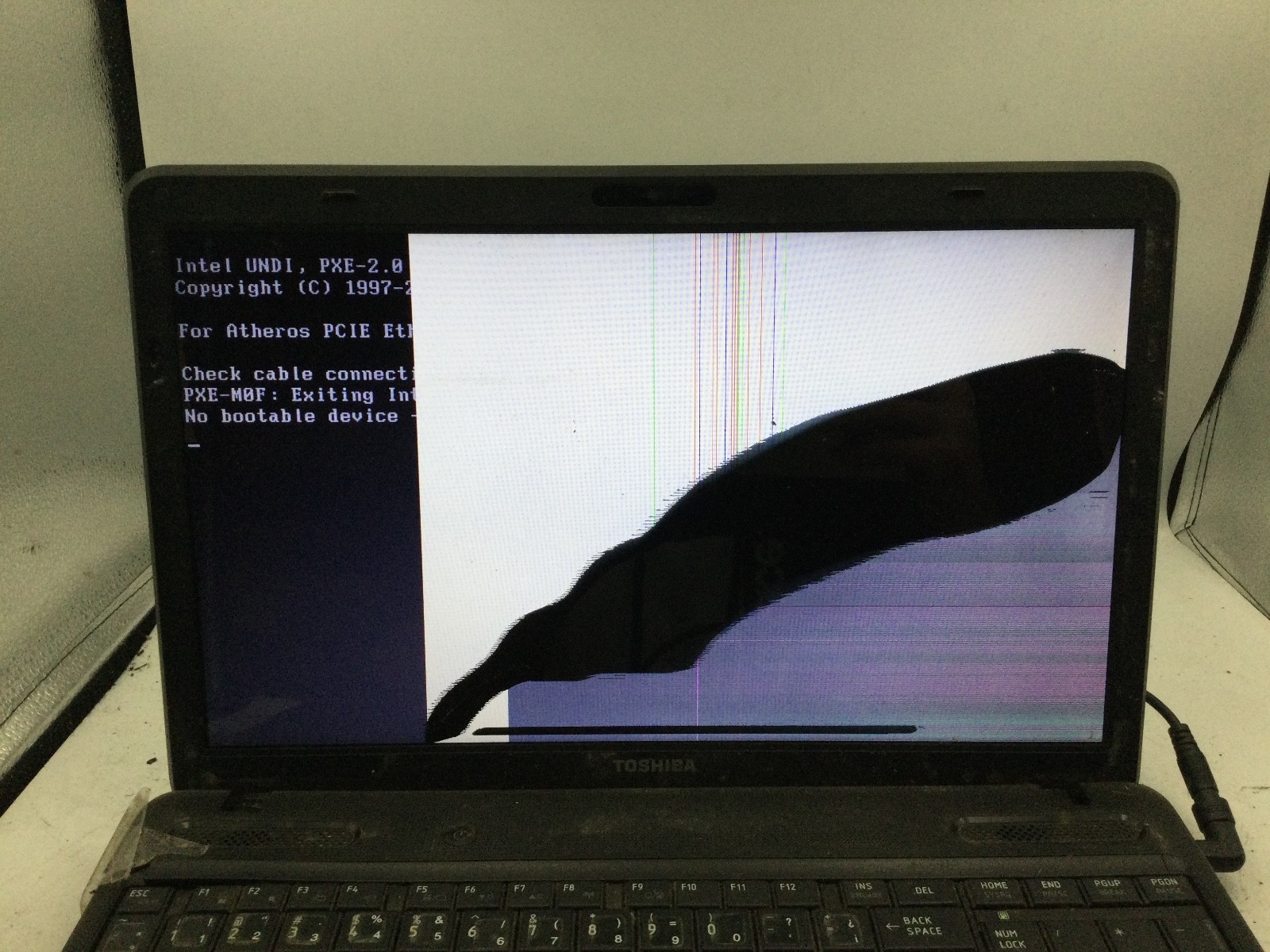 TOSHIBA SATELLITE C655D S5200 – FOR PARTS – AMD E 350 – 3GB RAM – 15″ – READ -BB