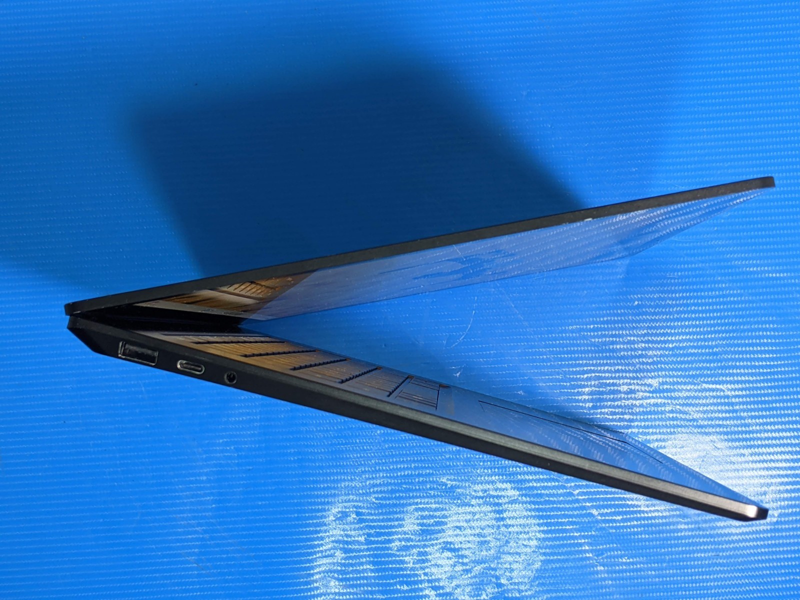 MS Surface Laptop 5 1979 15″ 2496×1664 TOUCH i7-1265U 2.7GHz 32GB 1TB Win 11Pro