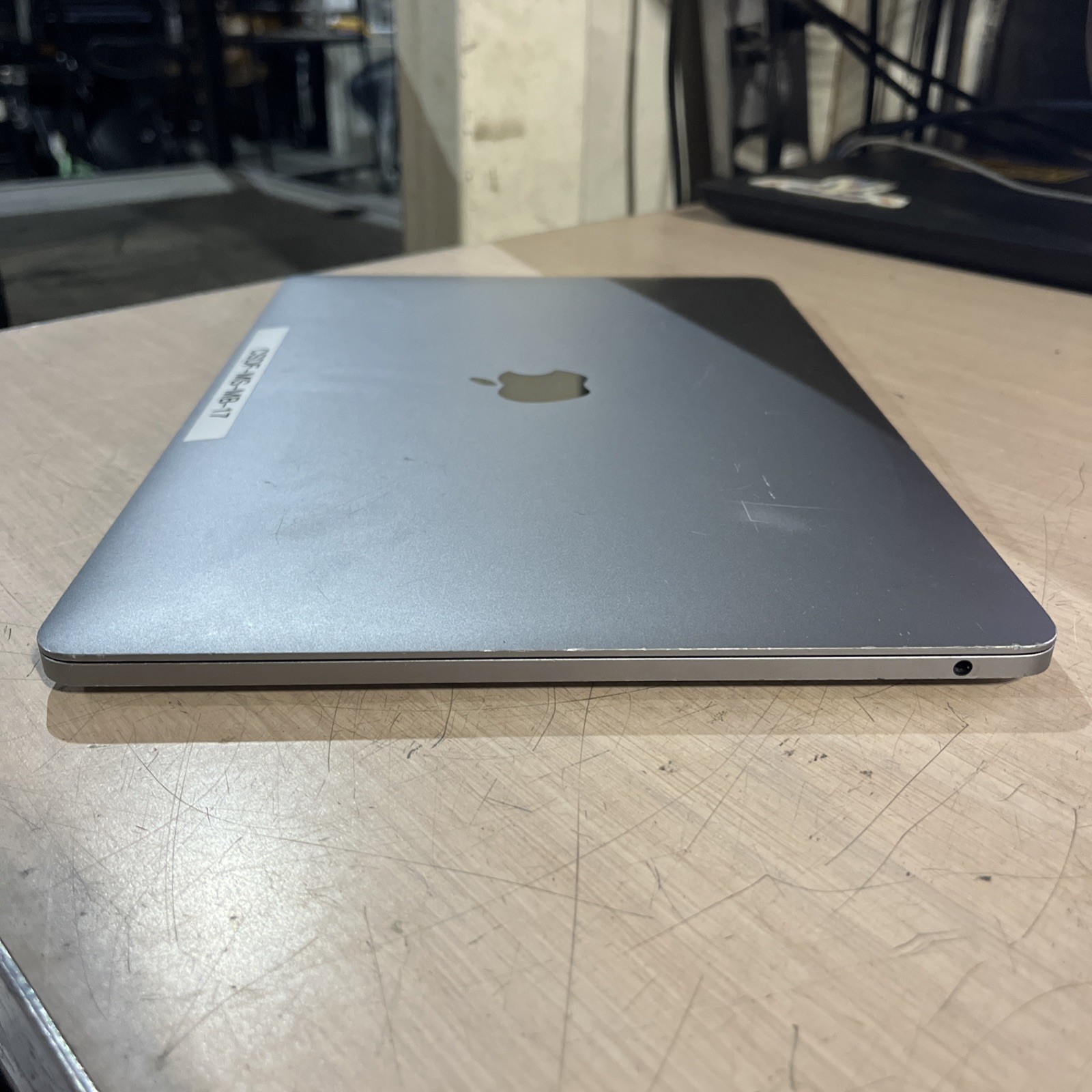 APPLE MACBOOK PRO 13″ MID-2017 CORE I5-7360U 2.3GHZ 8GB RAM NO HD