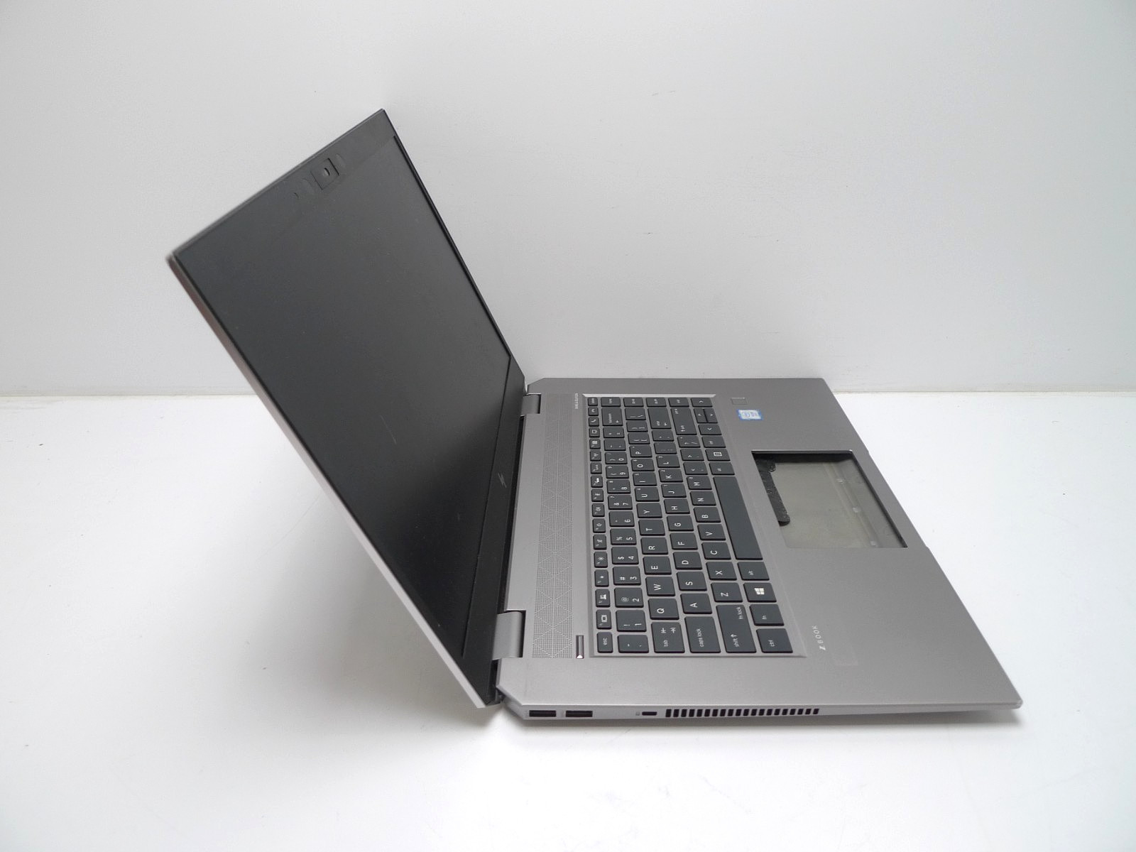 HP ZBook Studio G5, Xeon E-2176M, No RAM/OS/Battery/Trackpad, As-Is, No Returns