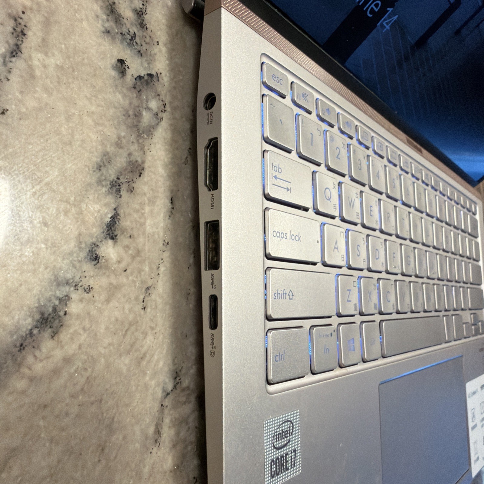 ASUS ZenBook UX434FAW i7-10810U 32GB RAM 512GB SSD 14” Win10 Pro Tested