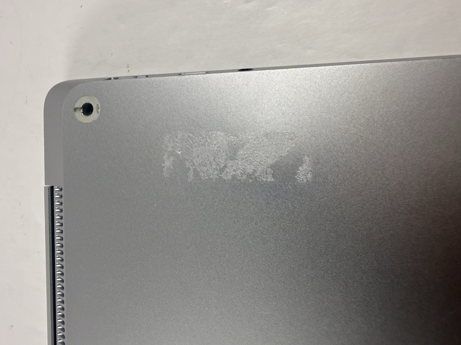 Microsoft Surface Laptop 5 13.5” 1950 Intel Core i7-1265U 16GB RAM 512GB NVME