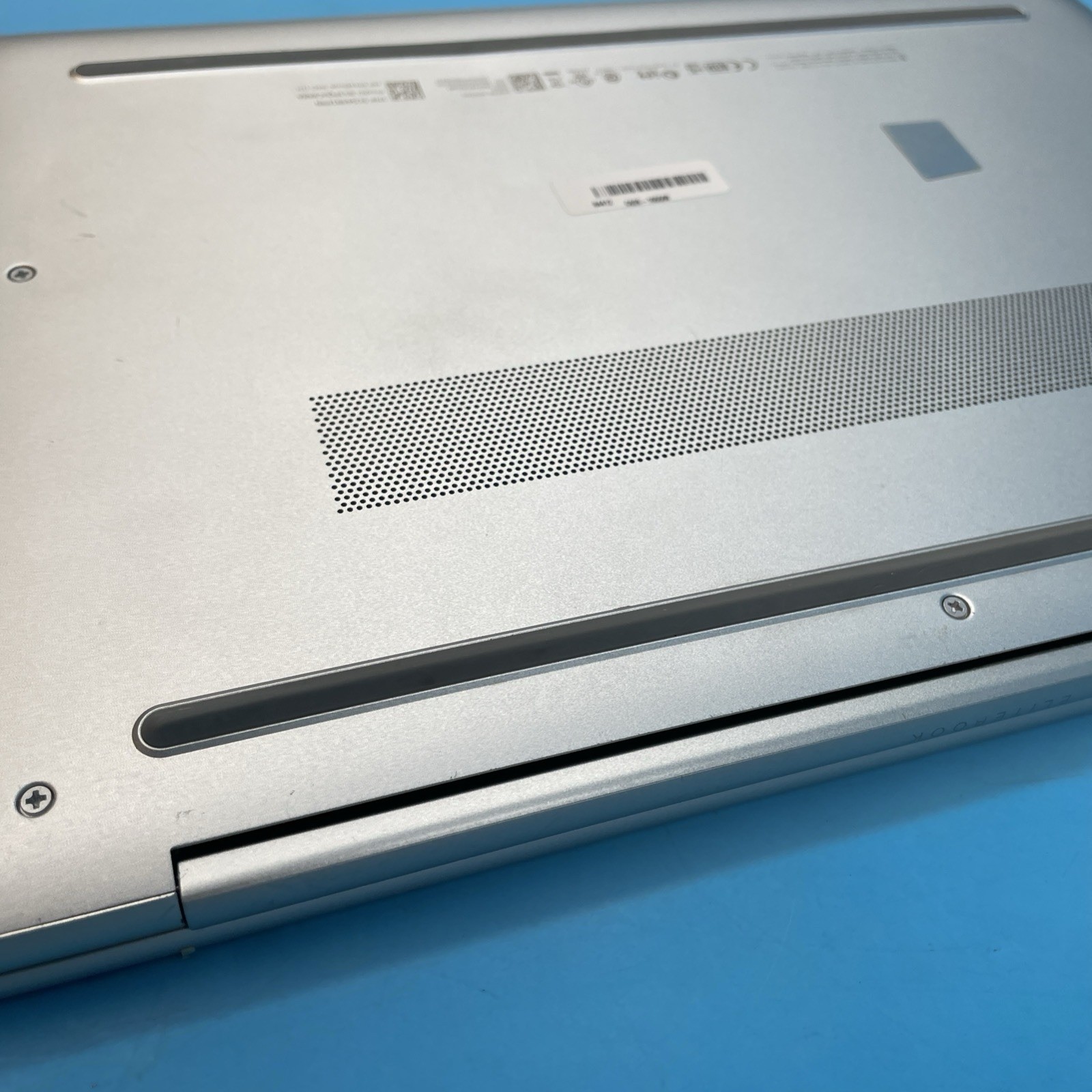 HP EliteBook 840 G11 | Ultra 5 135U | 32GB RAM | 512 GB SSD | NO OS | 87% BATT