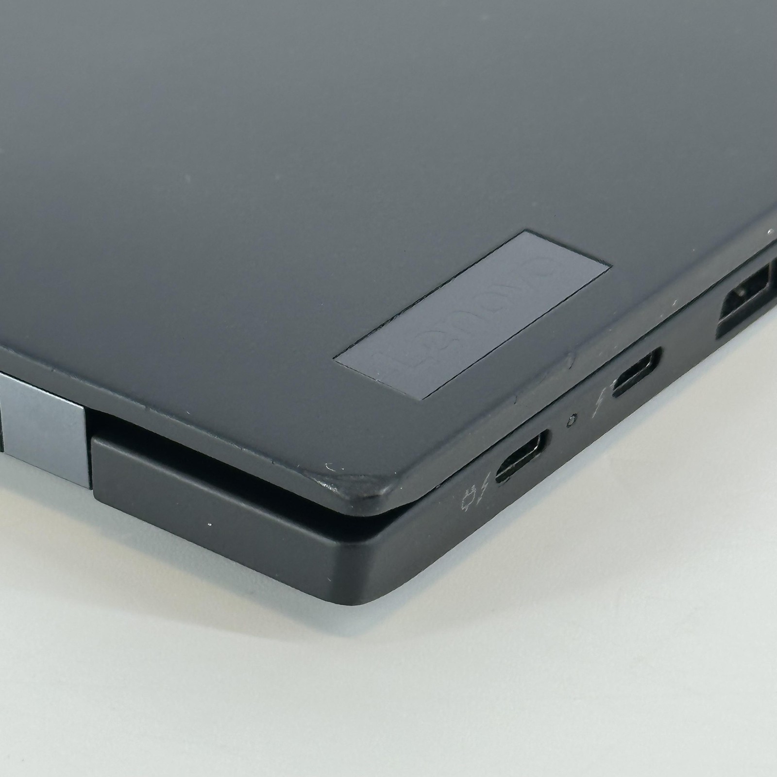 Lenovo ThinkPad X1 Carbon Gen 11 14 FHD+ TOUCH 1.7 GHz i7-1355U 16GB 512GB SSD