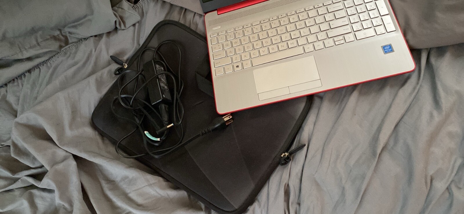 SEALED HP Scarlet Red Laptop – 15.6″ HD Intel N6045U 4GB 128GB SSD – DW1083WM