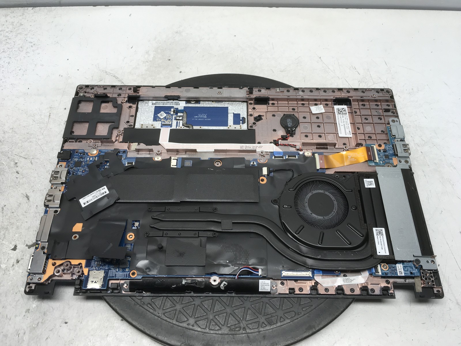 Lenovo ThinkPad Intel i5 12th gen No RAM NO HDD No Batt