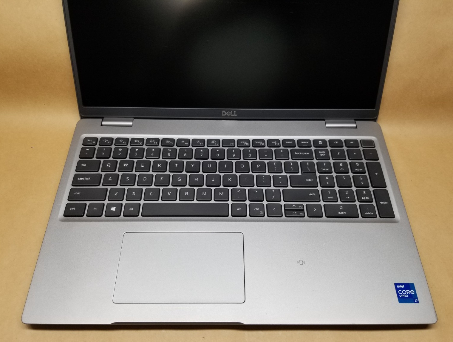 Dell Latitude 5520 15.6 FHD i7-1185G7 3.00GHz, 16GB RAM, 256GB SSD, WIN 11 PRO