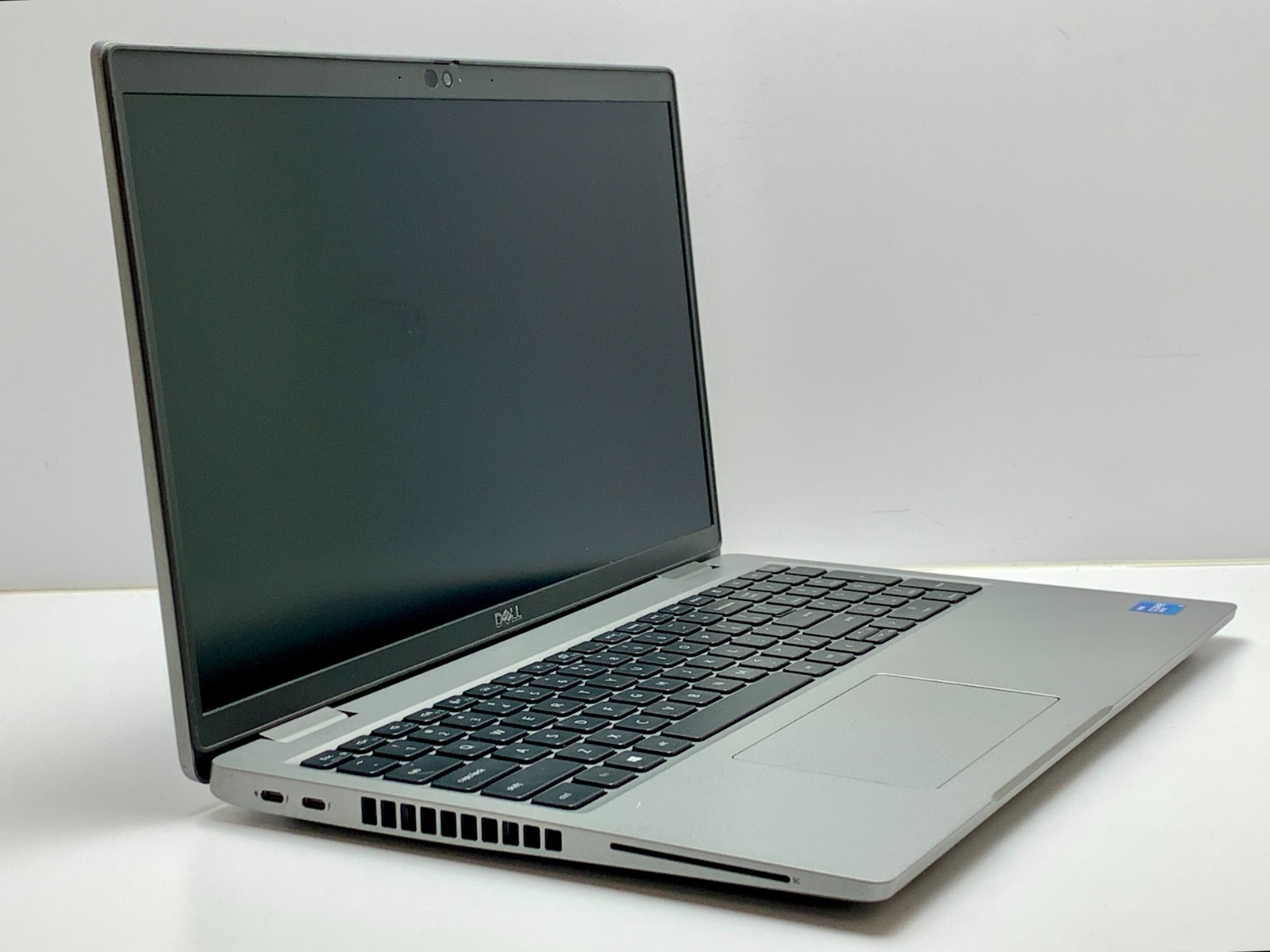 Dell Latitude 5520 | i5-1145G7 | 16GB RAM | 128GB NVMe | LINUX