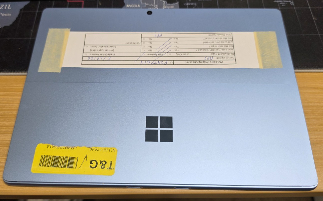 Microsoft Surface Pro 9 Core i5-1235U 8GB RAM 256GB SSD 13″ Touch Sapphire