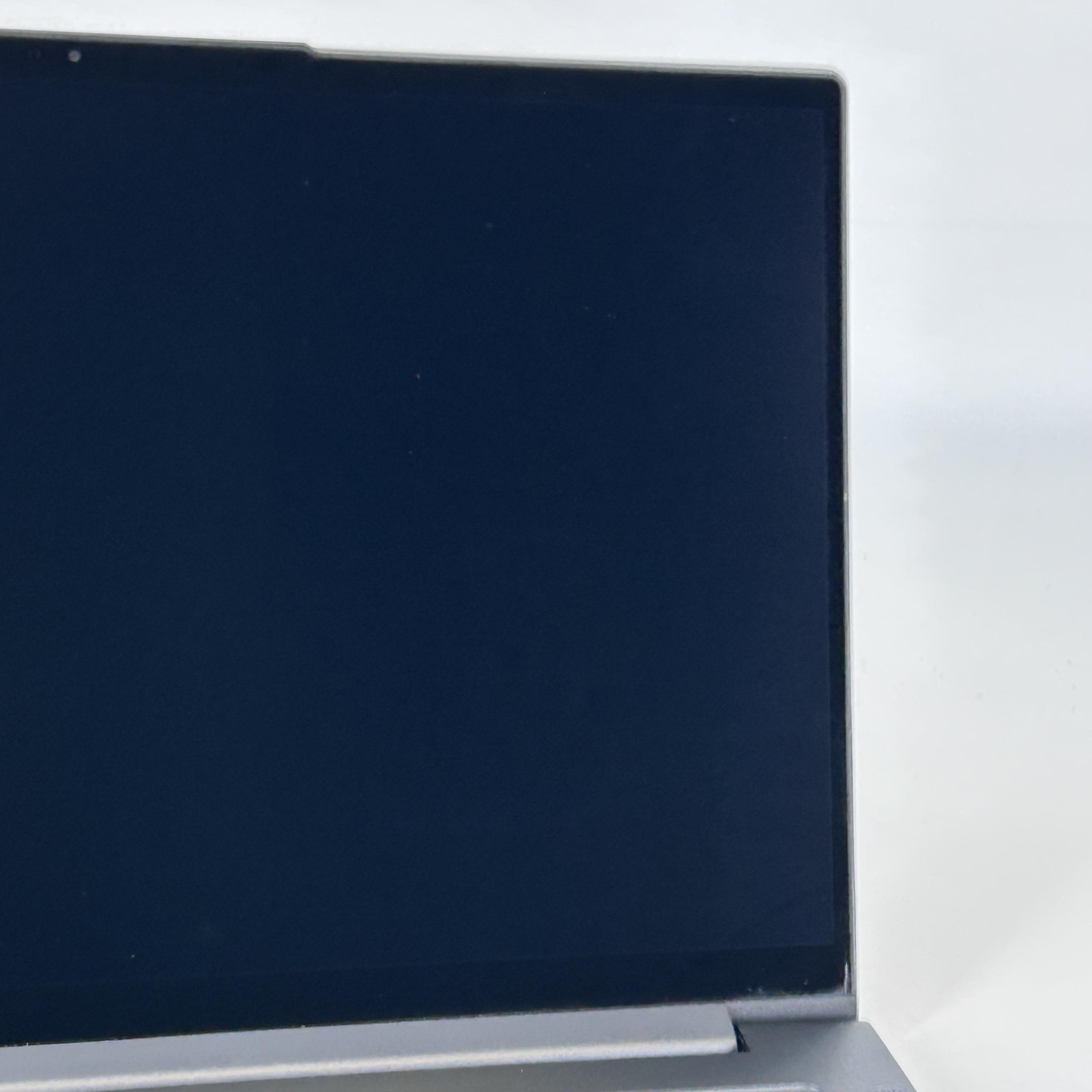 Lenovo IdeaPad Slim 7 14 Black FHD i7-1165G7 2.80GHz 16GB 512GB SSD FRAME GAP