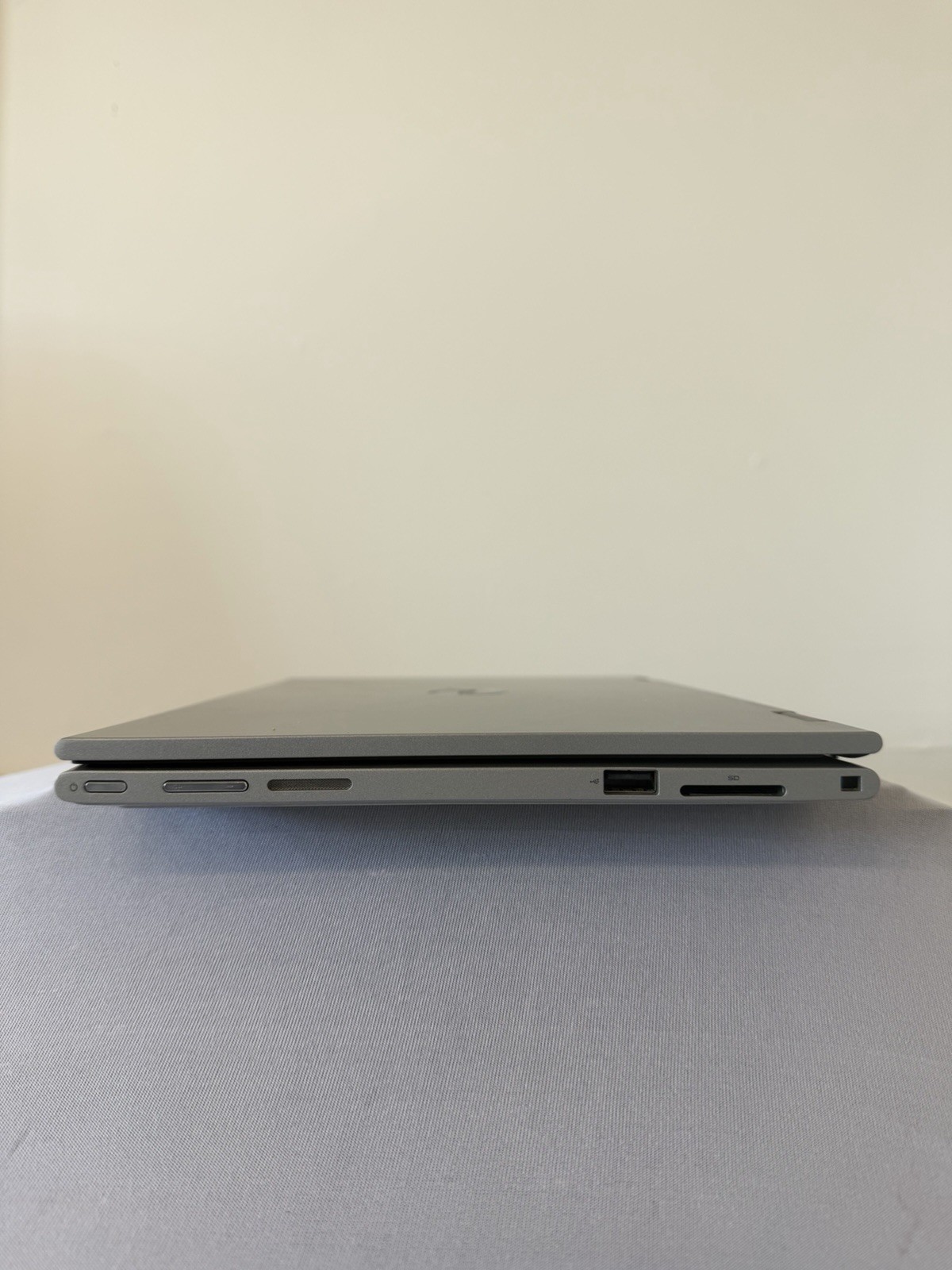 Dell Inspiron 11-3157 Laptop – Intel Celeron N3050 – RAM 4 GB – Read Des