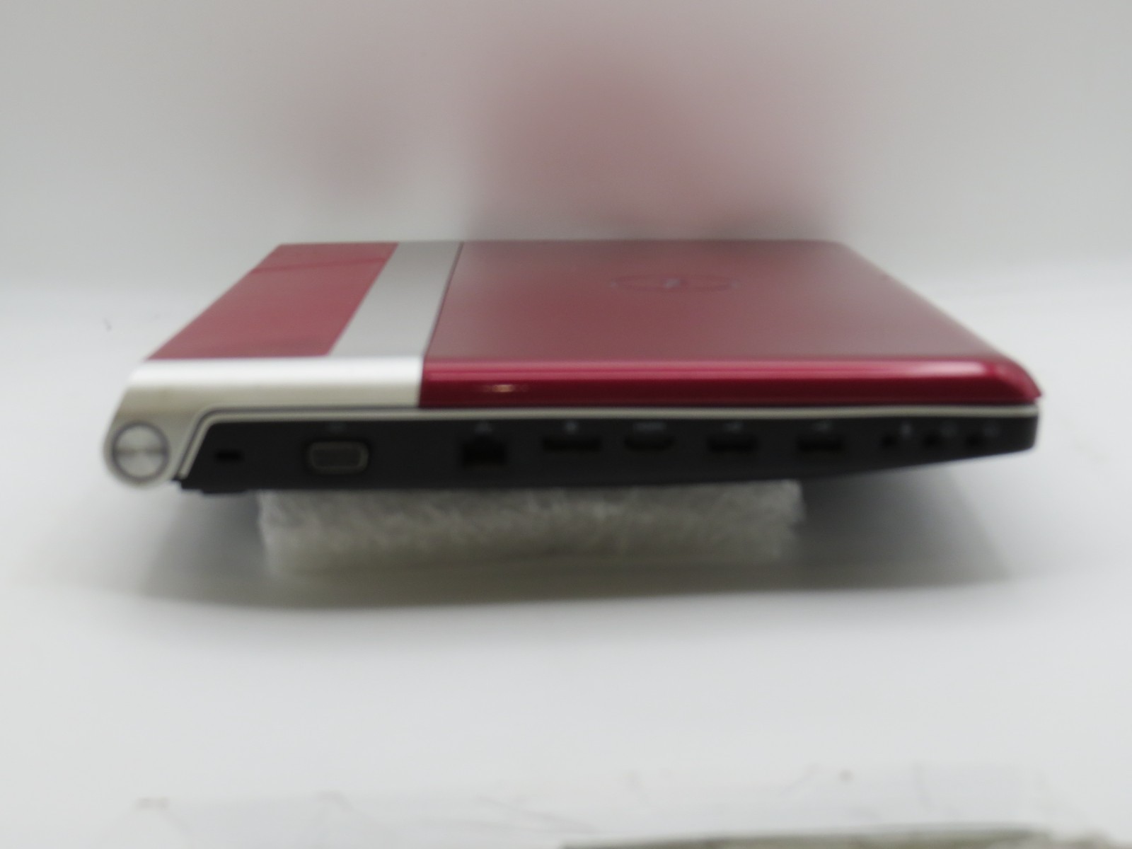 Del PP35L | Core 2 Duo P8600 @ 2.4GHz | 4GB DDR3 | 15.6″ | No HD/OS/AC | Parts