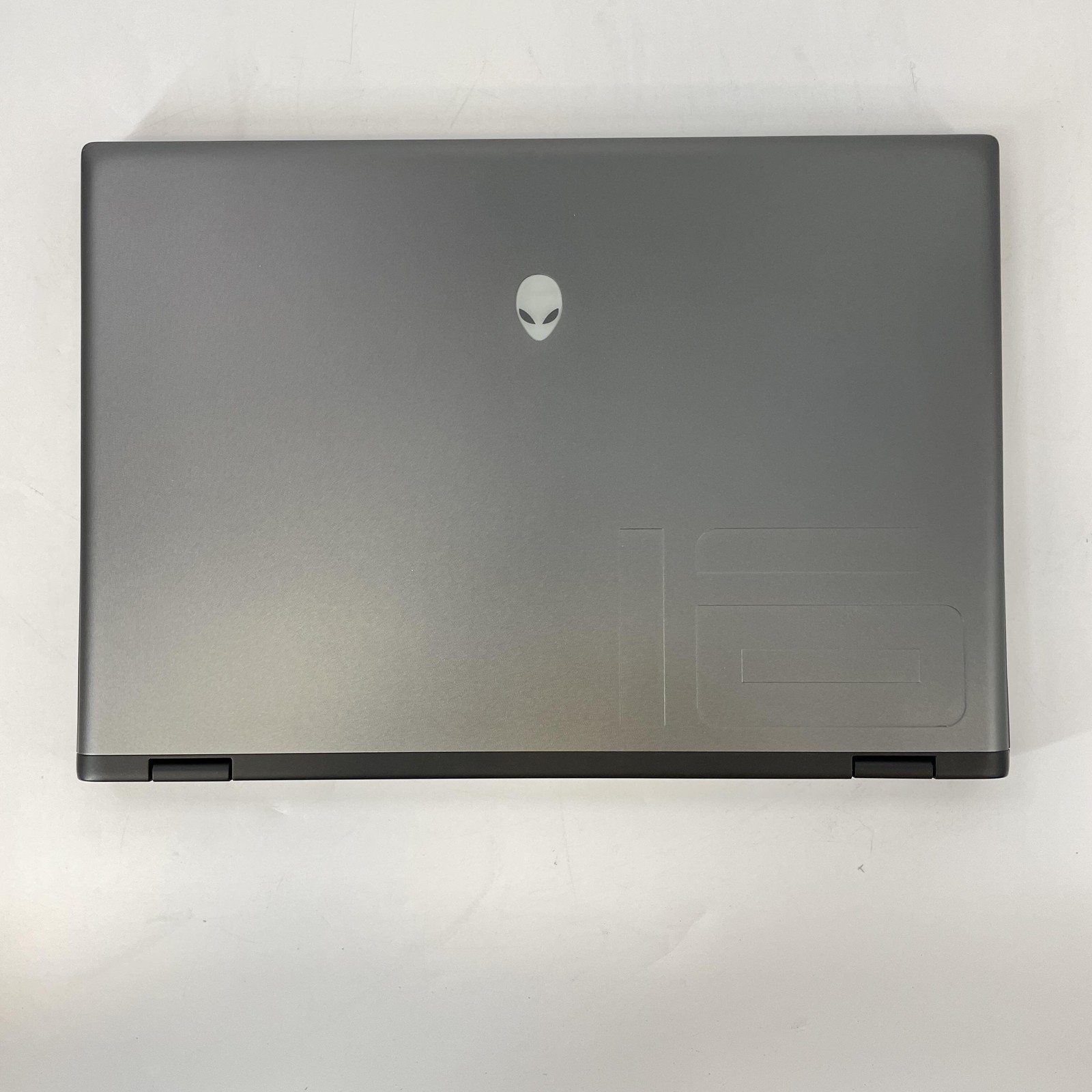 Dell Alienware M16 R2 240Hz QHD+ 2.3 GHz Ultra 9 185H 32GB 1TB NVIDIA RTX 4060