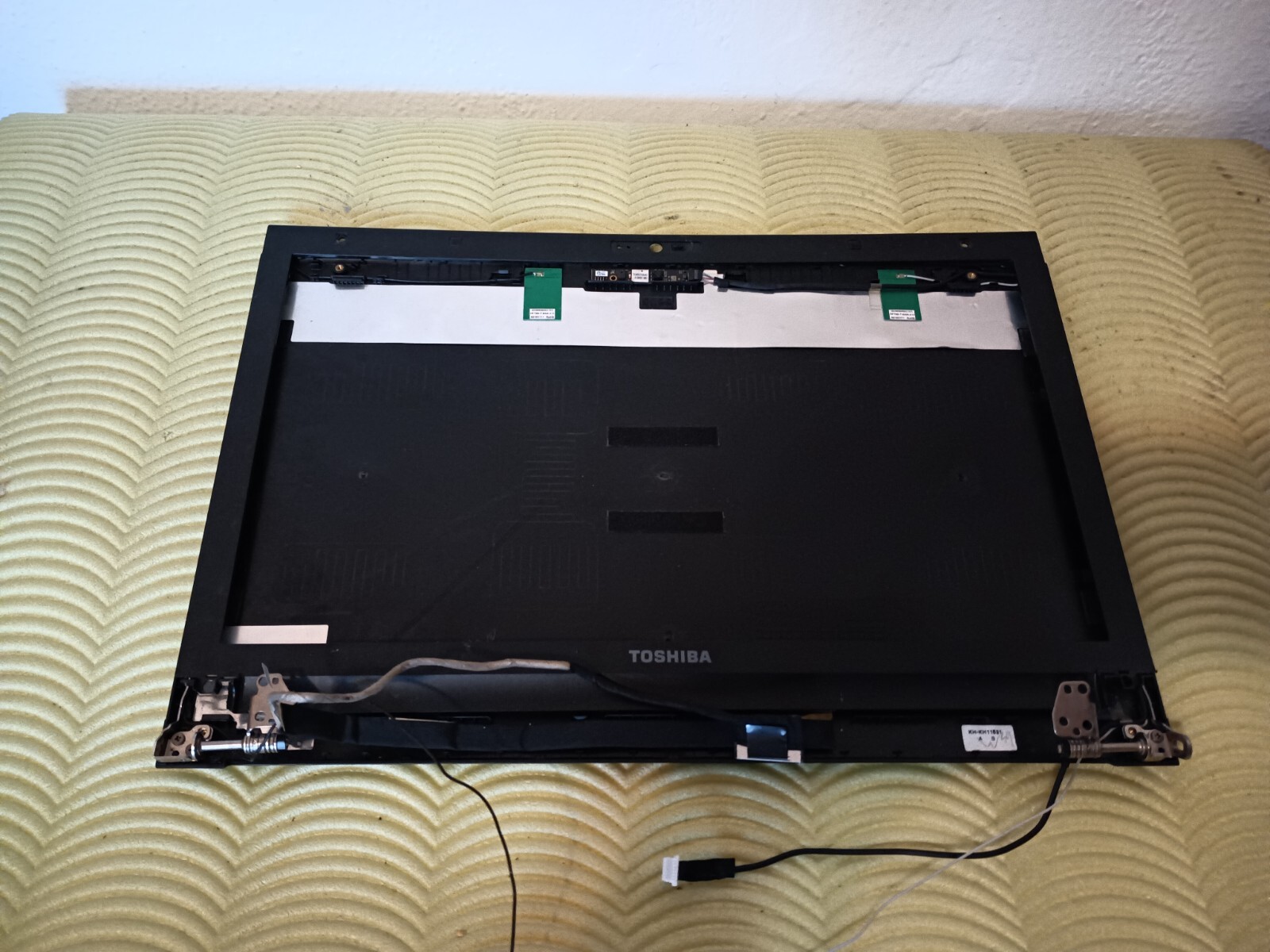 TOSHIBA TECRA R950 R850 COVER HINGES FRAME WEBCAM FLAT WITHOUT LCD