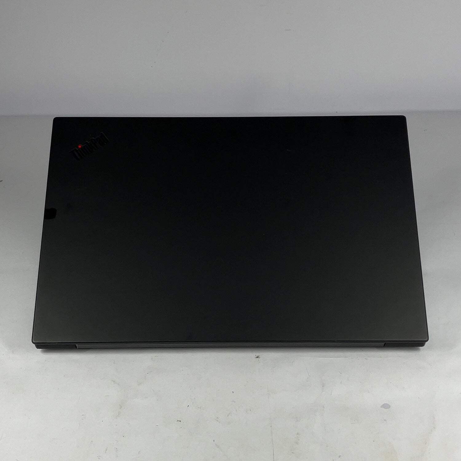 Lenovo ThinkPad P1 Gen 3 i7-10750H 2.6GHz 32GB RAM 500GB SSD Quadro T2000 Max-Q