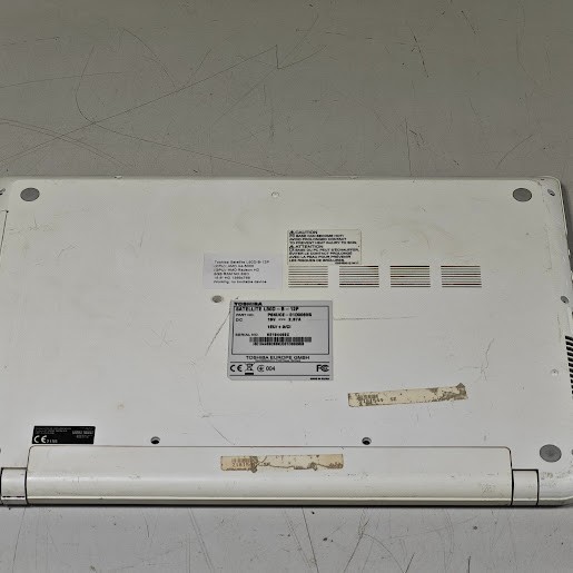 Toshiba Satellite L50D-B-12P Laptop – AMD A4-5000, AMD Radeon HD, 8GB RAM