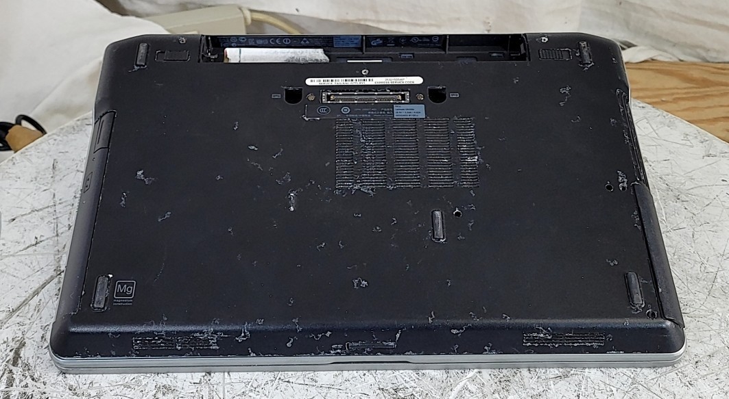 DELL LATITUDE E6430S Laptop Core I5-3340M 8GB 320GB SEE NOTES