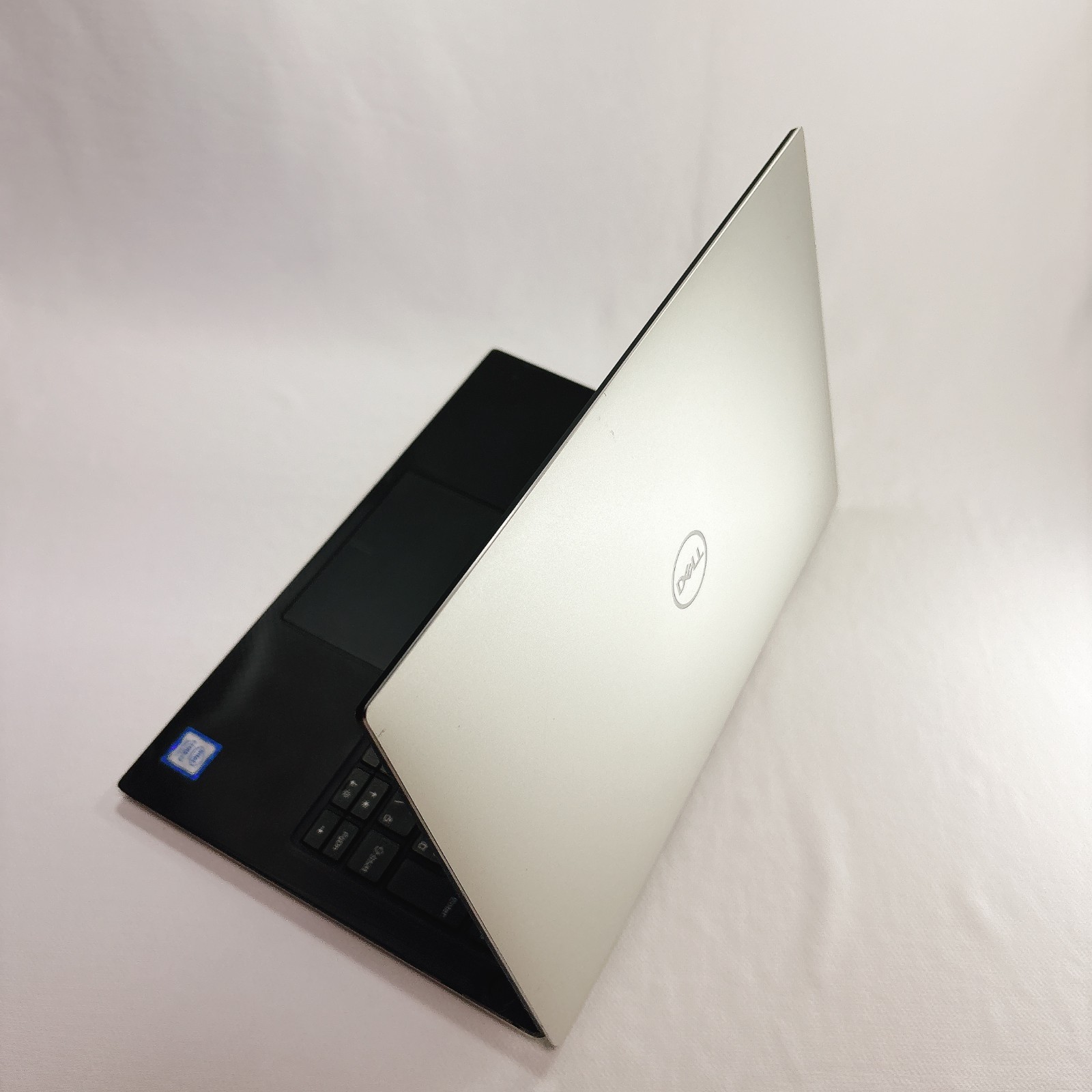 DELL XPS 13 9370 Core i7-8550U 16GB RAM 512GB SSD 13.3in 4K Touchscreen #992