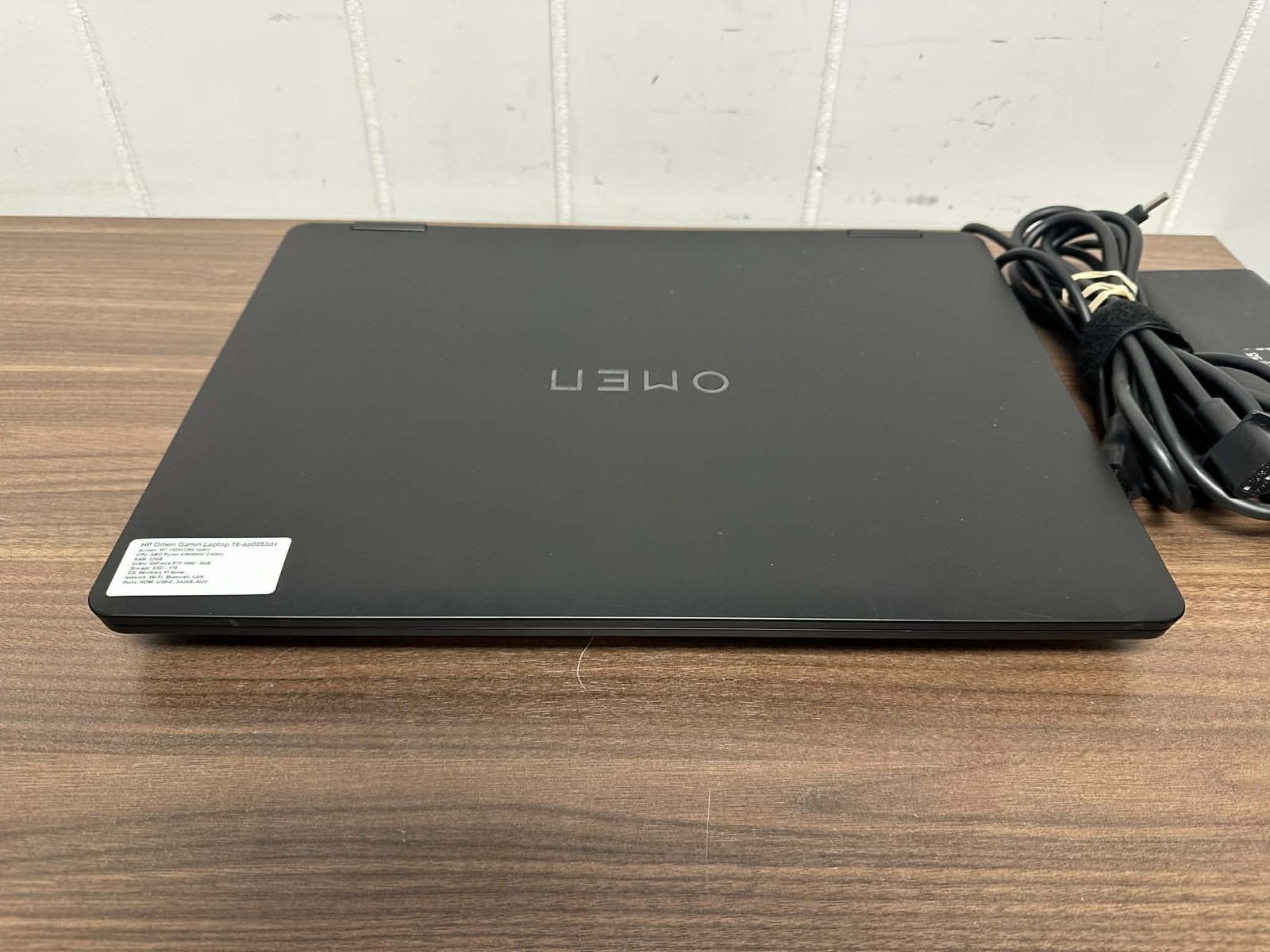 HP Omen Gaming Laptop 16-ap0053dx 16 Inch AMD Ryzen 9-8940HX 2.4GHz 32GB RAM