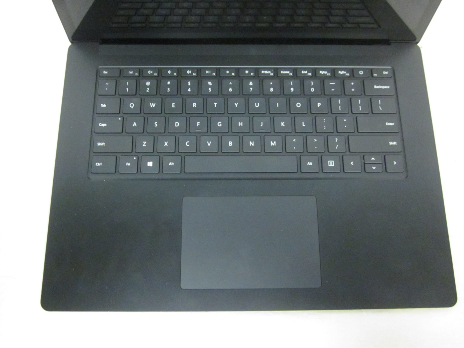 Microsoft Surface 3 1873 RYZEN 5 3580U 2.16GHZ NO OS, NO SSD, AC CRACKED SCREEN