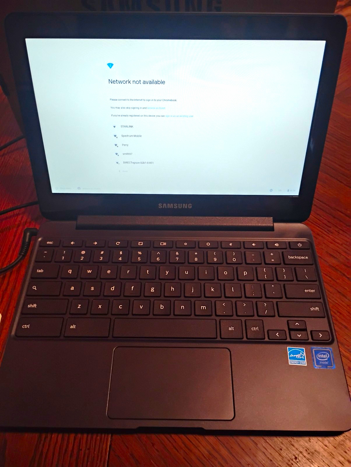 Samsung Chromebook XE500C13-K04US 11.6″ Chrome OS Intel Celeron Black, Charger