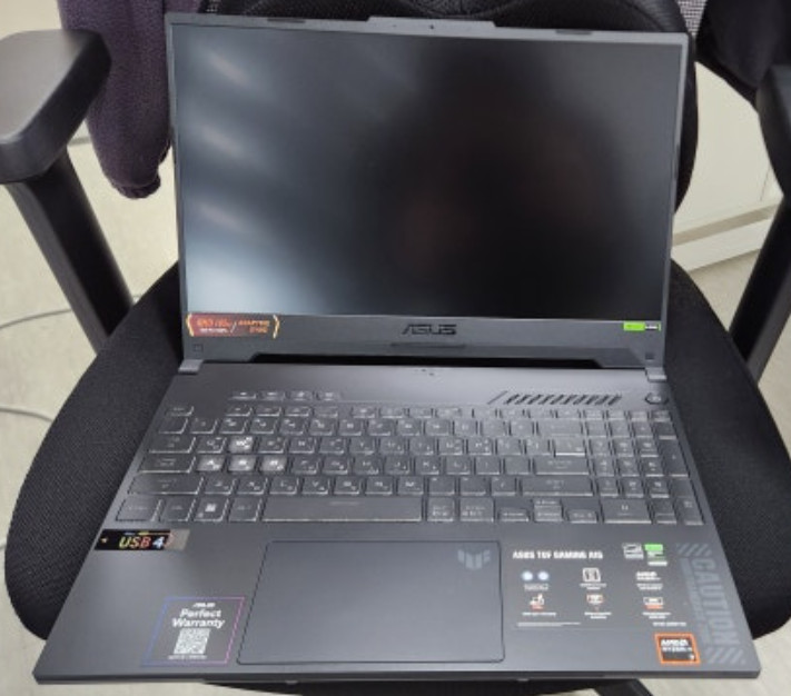 ASUS TUF Gaming A18 18″ FA808UH-S8030 / FreeDOS RTX5050 32GB/1TB Ryzen7 260
