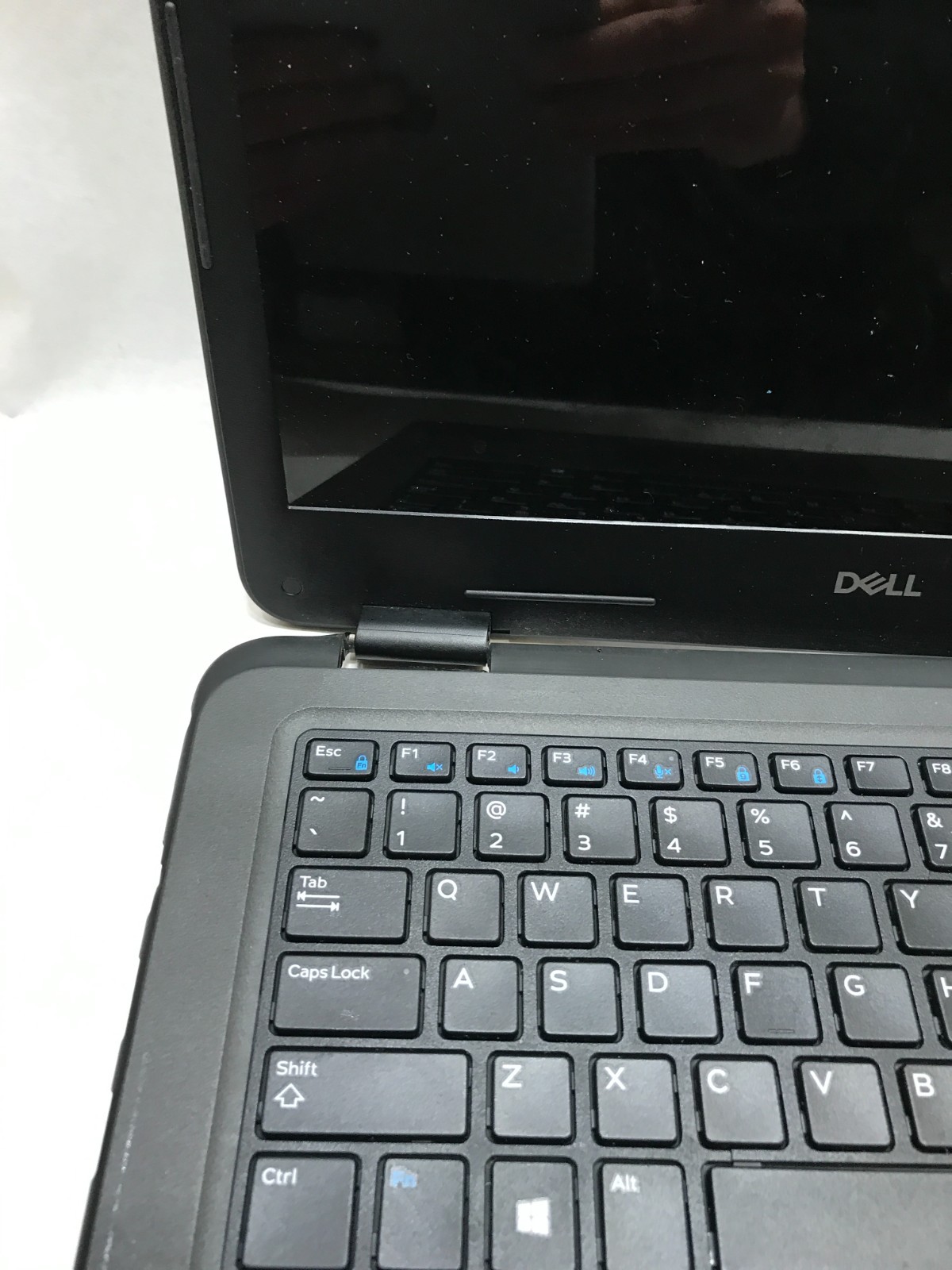 Dell Latitude 3310 13″ Intel CPU NO RAM NO SSD/OS For Parts NO DC JACK AS IS -DW