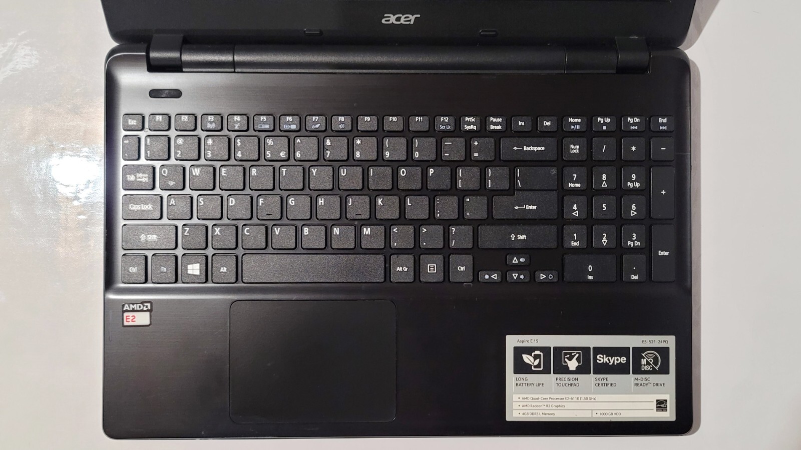 Acer E5-521 AMD E2 APU, 1TB HDD, 4GB RAM Radeon R2 Windows 10 Home Laptop PC