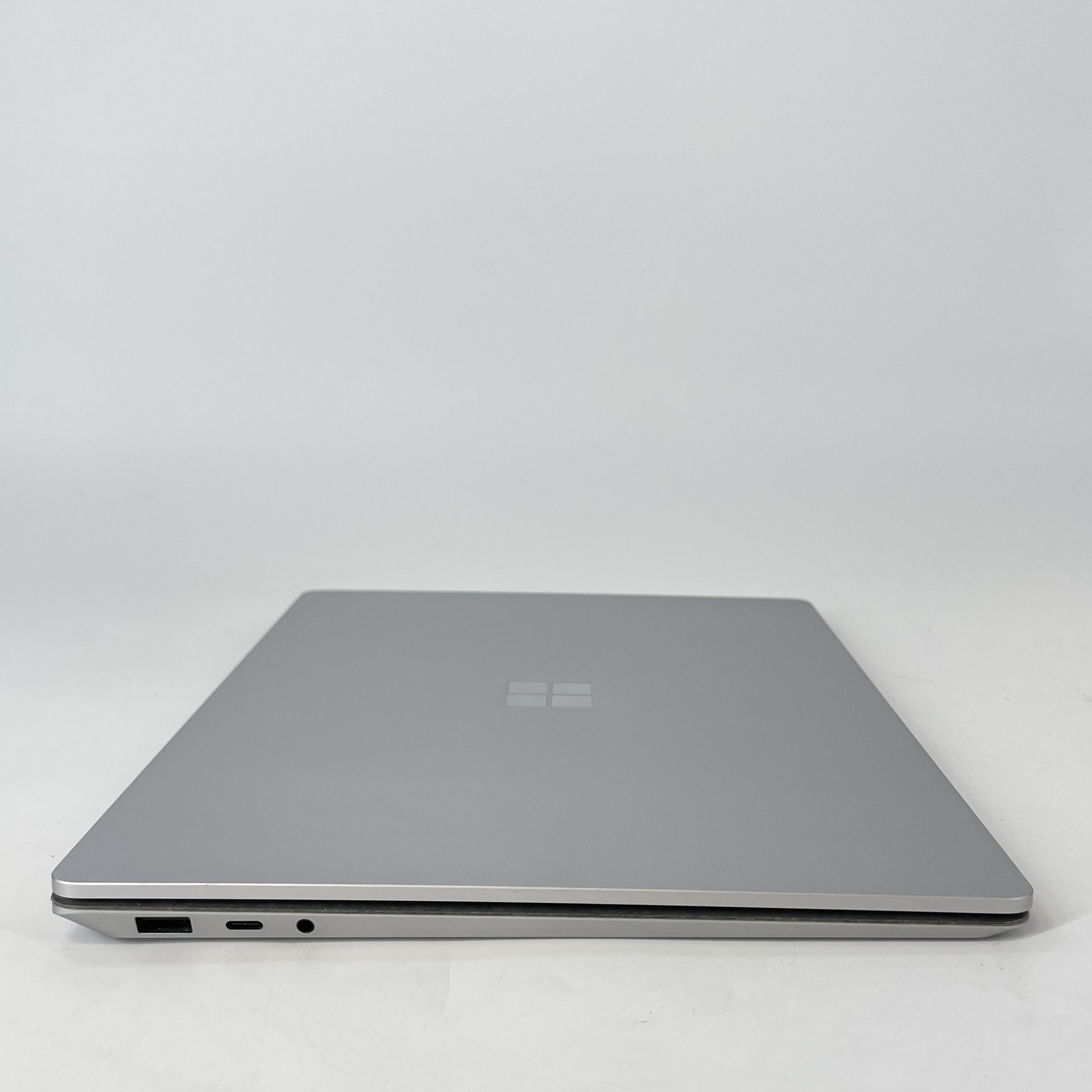 Microsoft Surface Laptop 5 13 2K TOUCH 2.5 GHz i5-1235U 16GB 512GB SSD Very Good