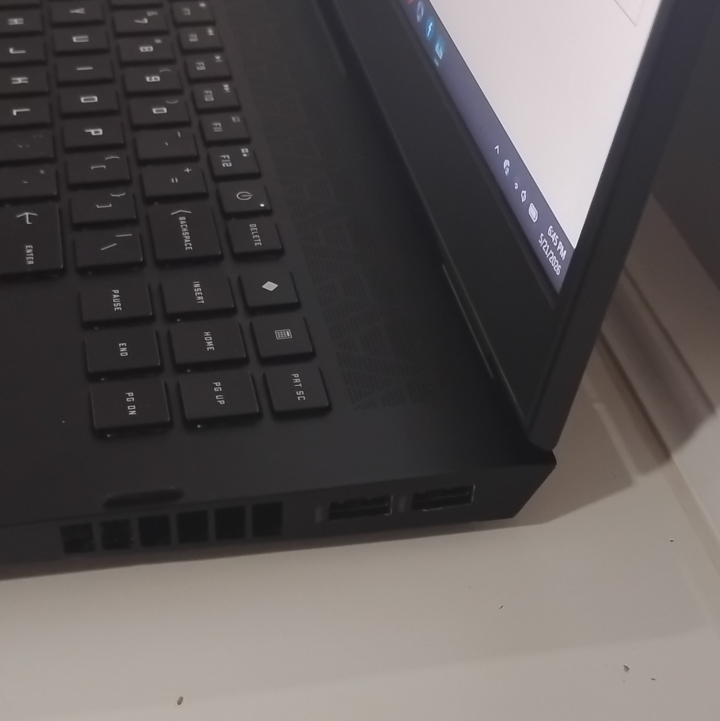 OMEN 16.1in Gaming Laptop Intel Core i7-11800H 16GB RAM Black