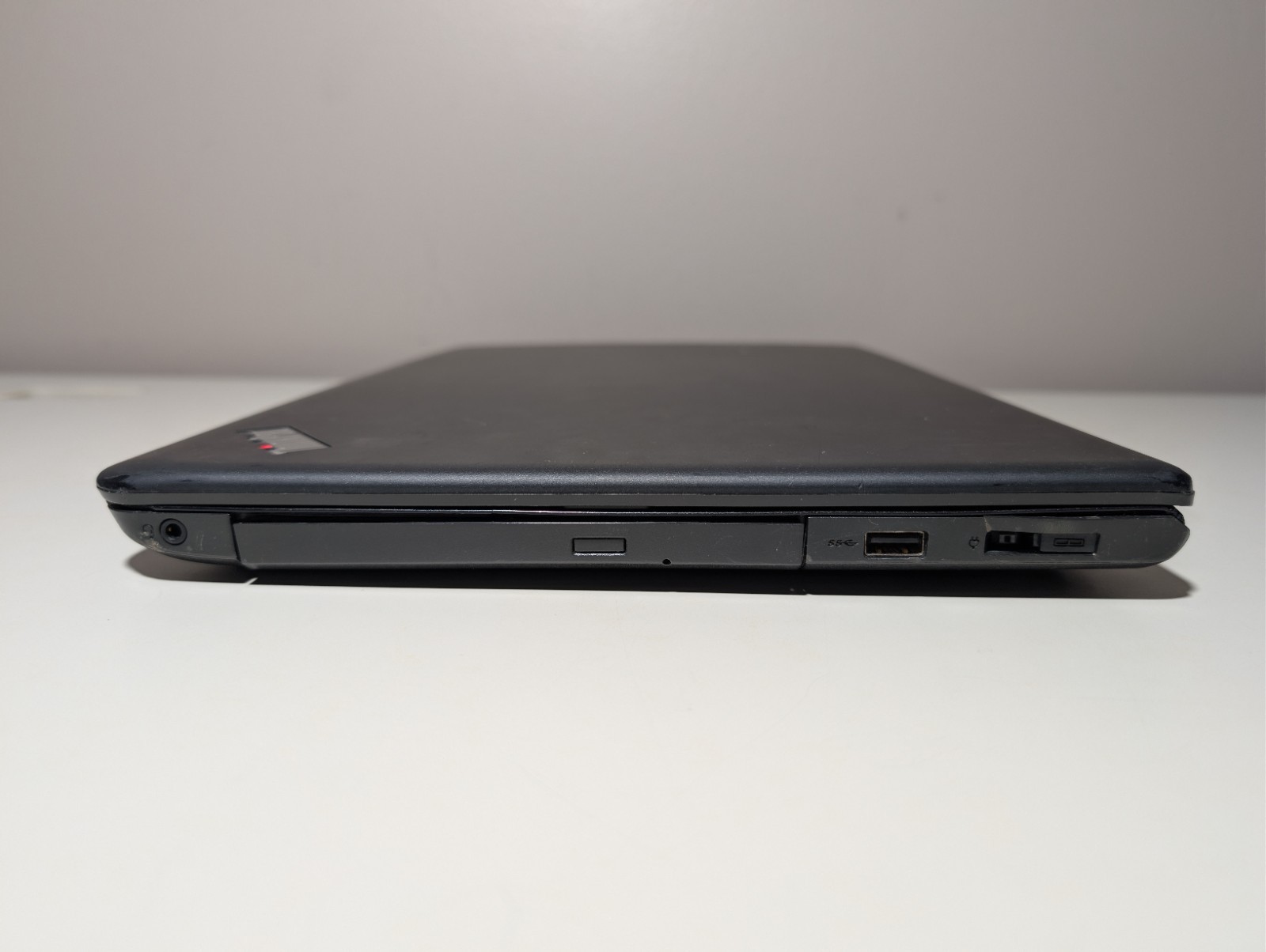 LENOVO THINKPAD E560 | i7-6500U 16GB RAM 256GB SSD | FHD AMD Radeon R7 DVD